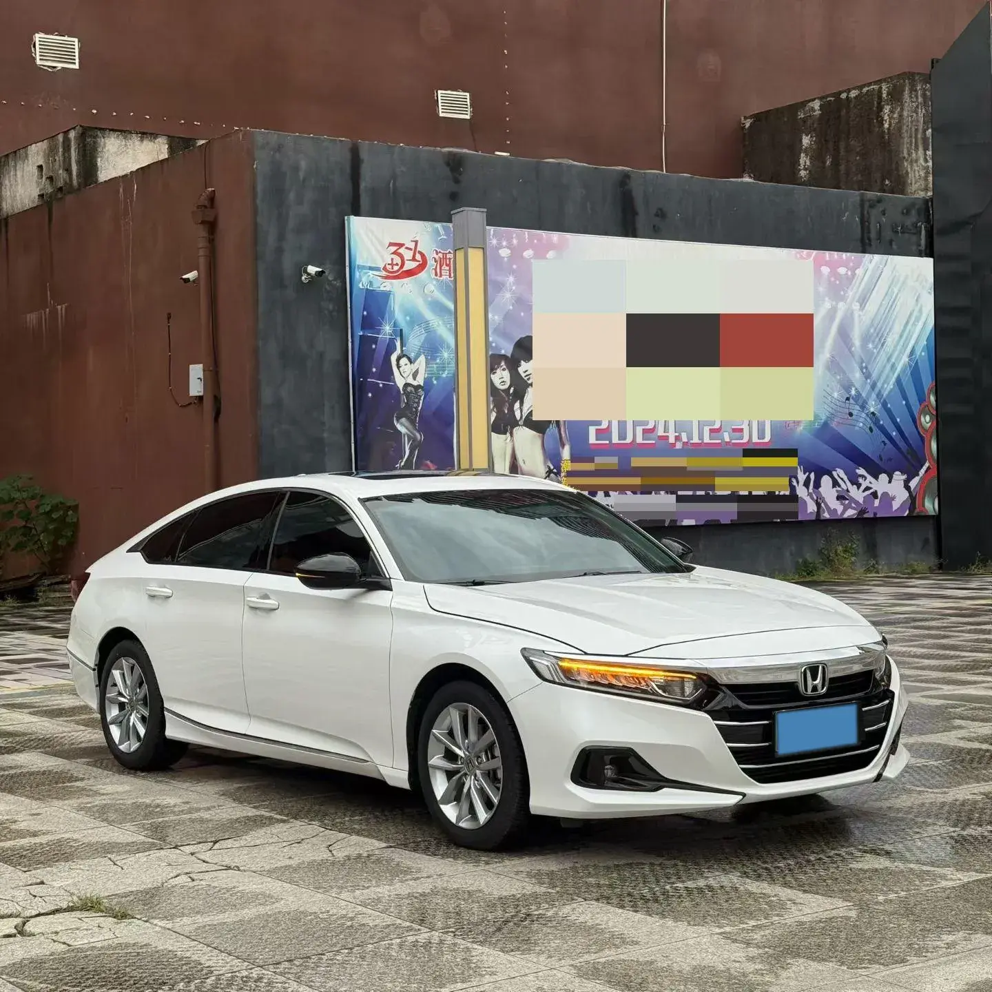 2022 HONDA ACCORD thumbnail 3