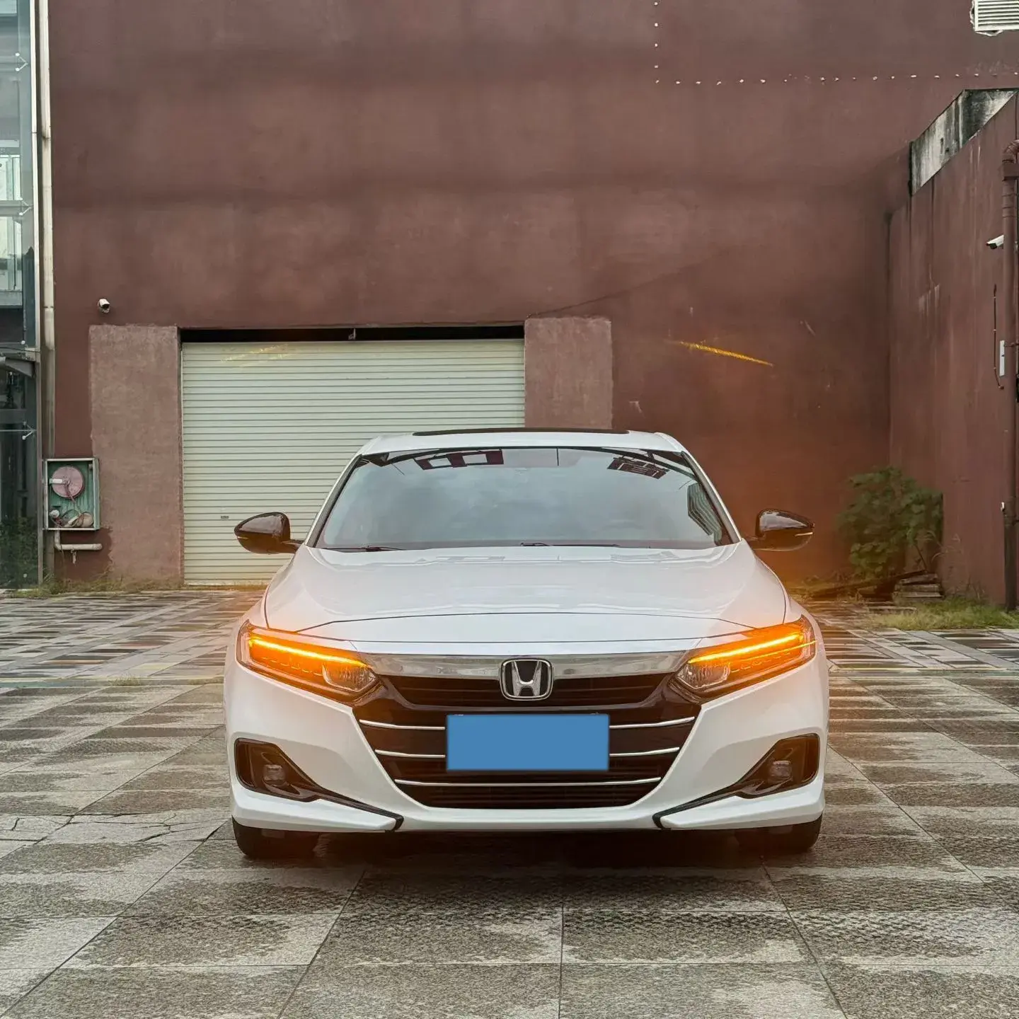 2022 HONDA ACCORD thumbnail 2
