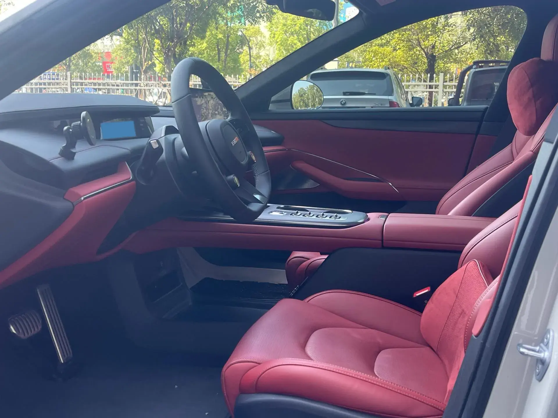 2024 MI SU7 thumbnail 4