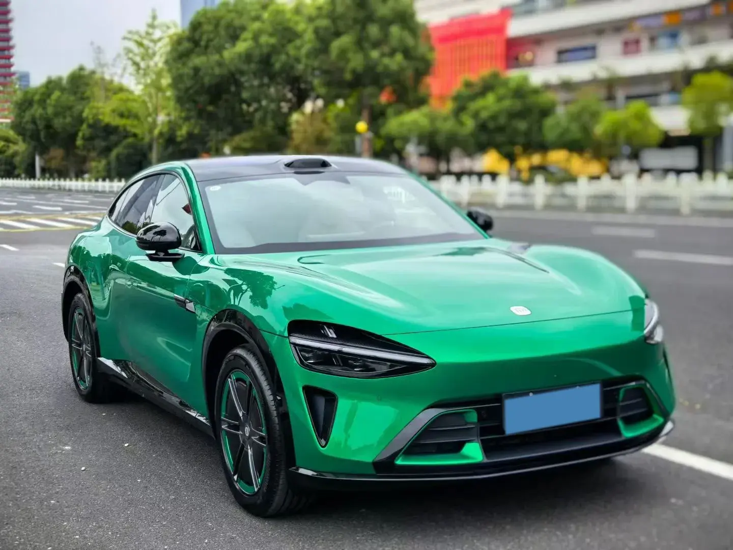 2025 MI YU7 thumbnail 2