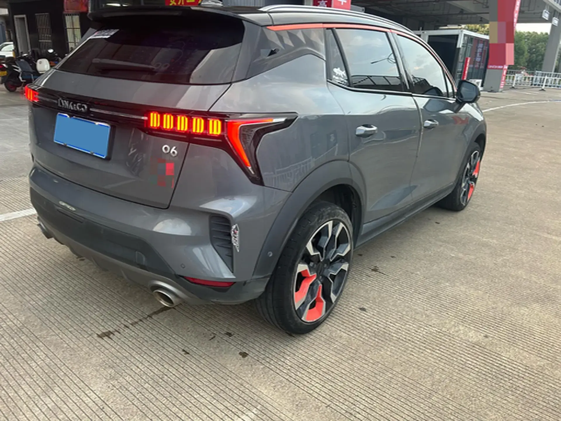 2020 LYNK&CO 06 thumbnail 4