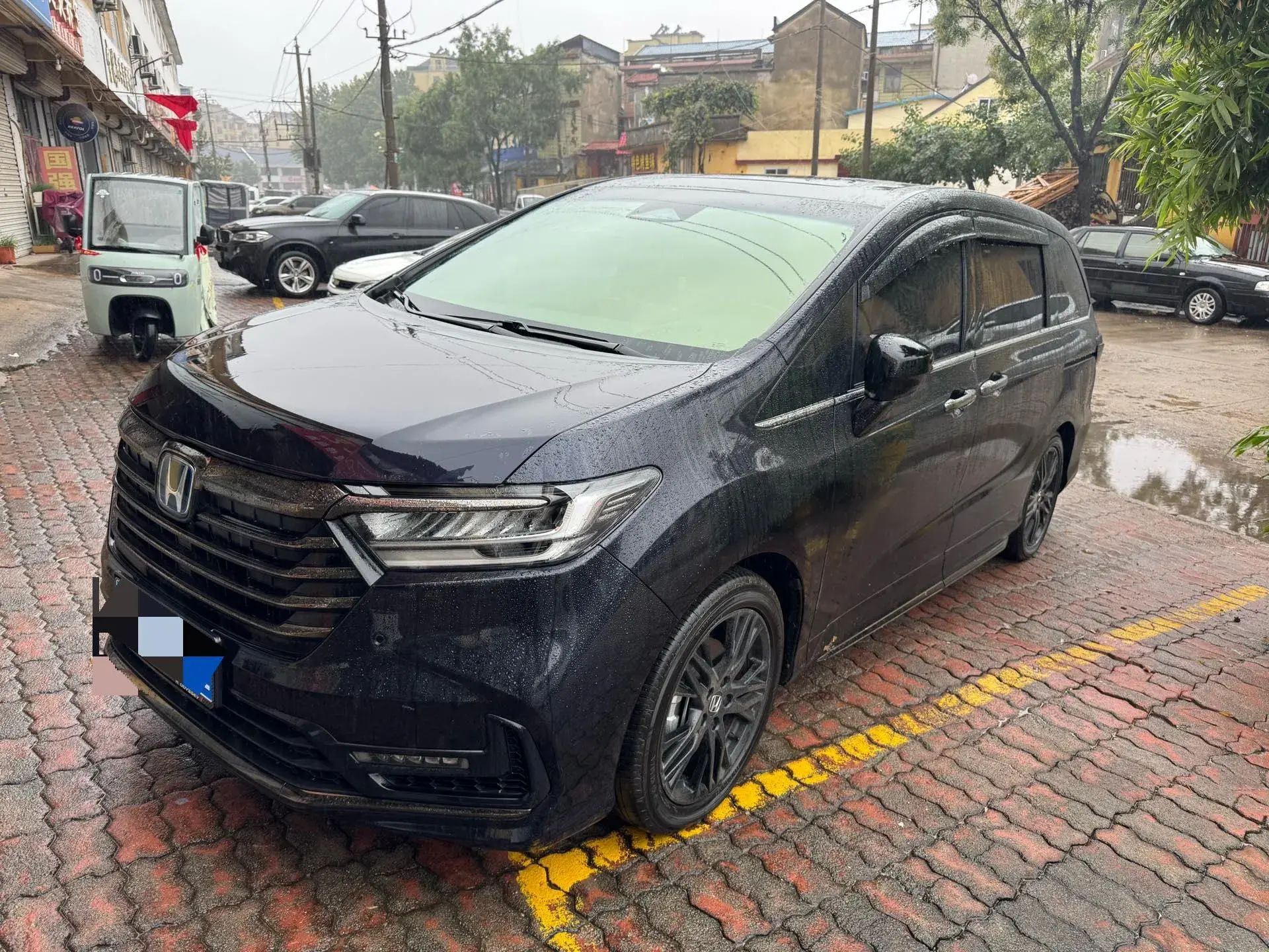 2024 HONDA ODYSSEY view 1