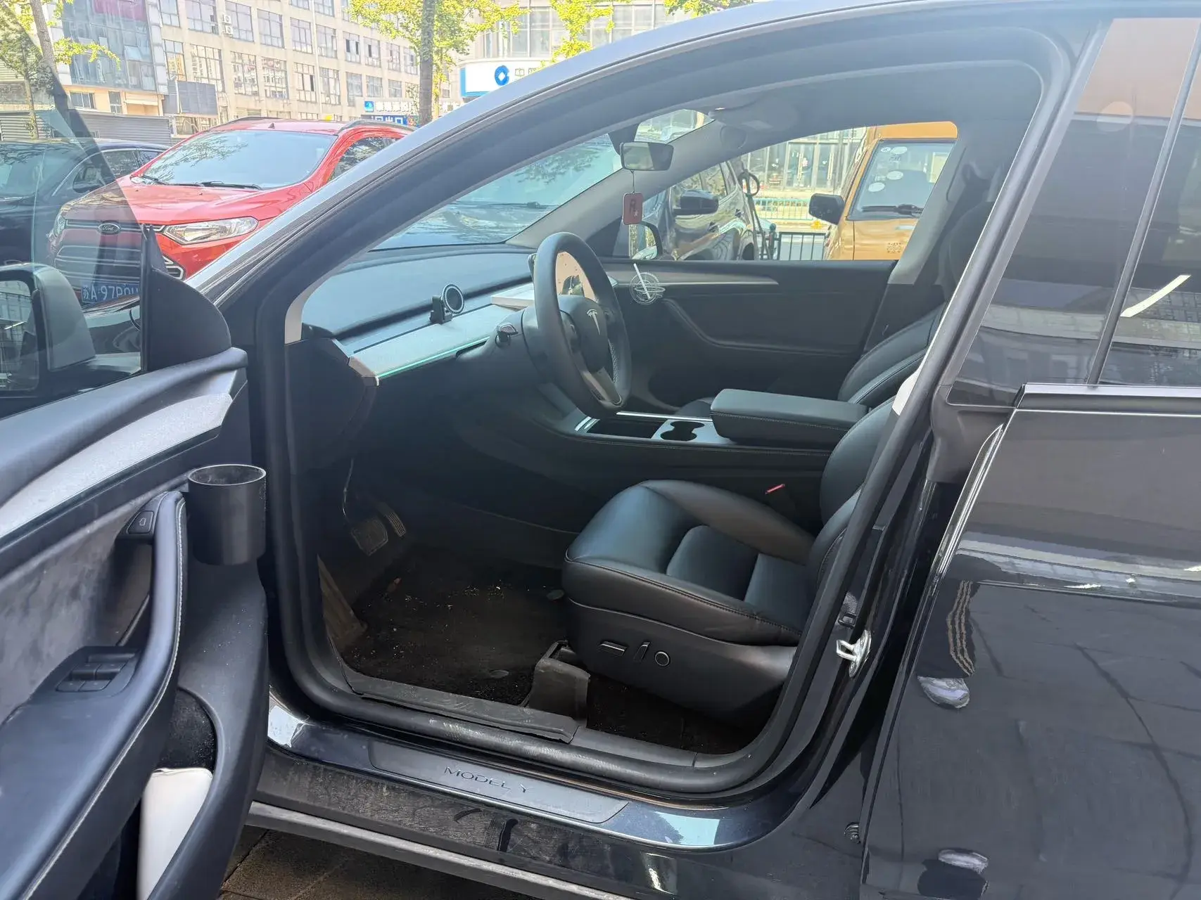 2024 TESLA MODEL thumbnail 2