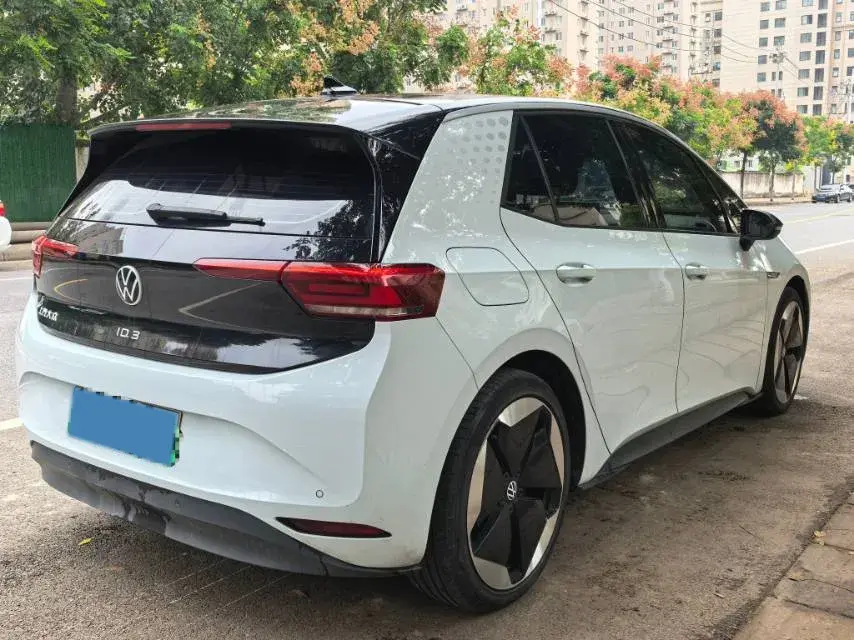 2022 VOLKSWAGEN ID.3 thumbnail 4