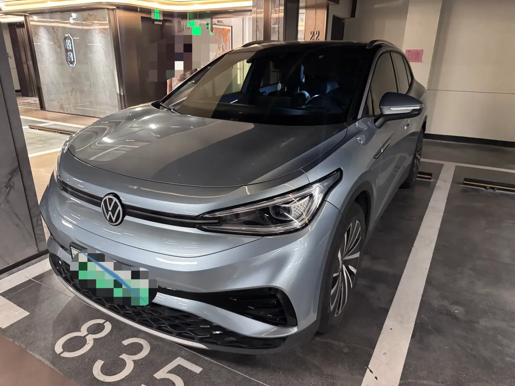 2022 VOLKSWAGEN ID.4 view 1