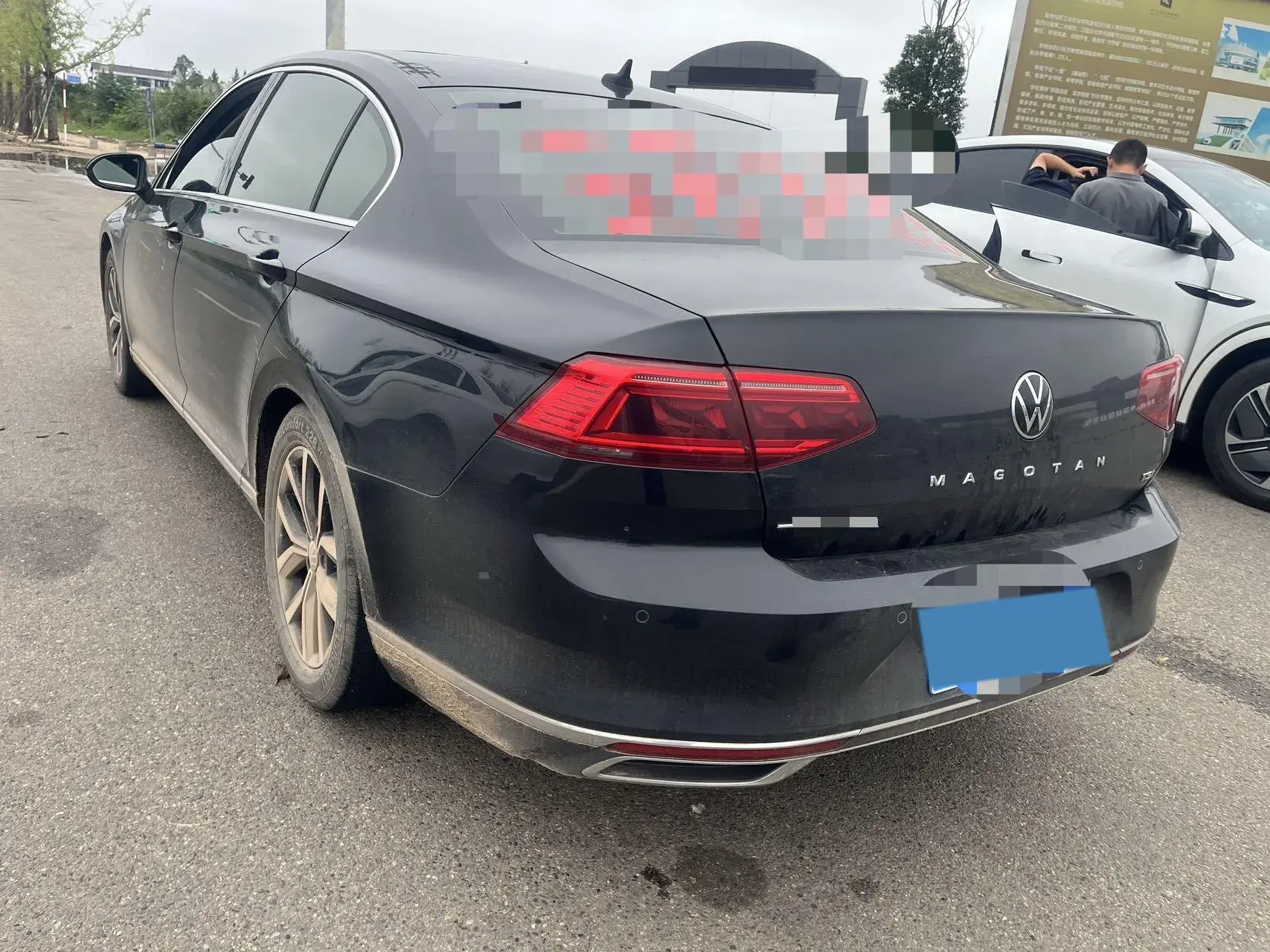 2020 VOLKSWAGEN MAGOTAN thumbnail 4