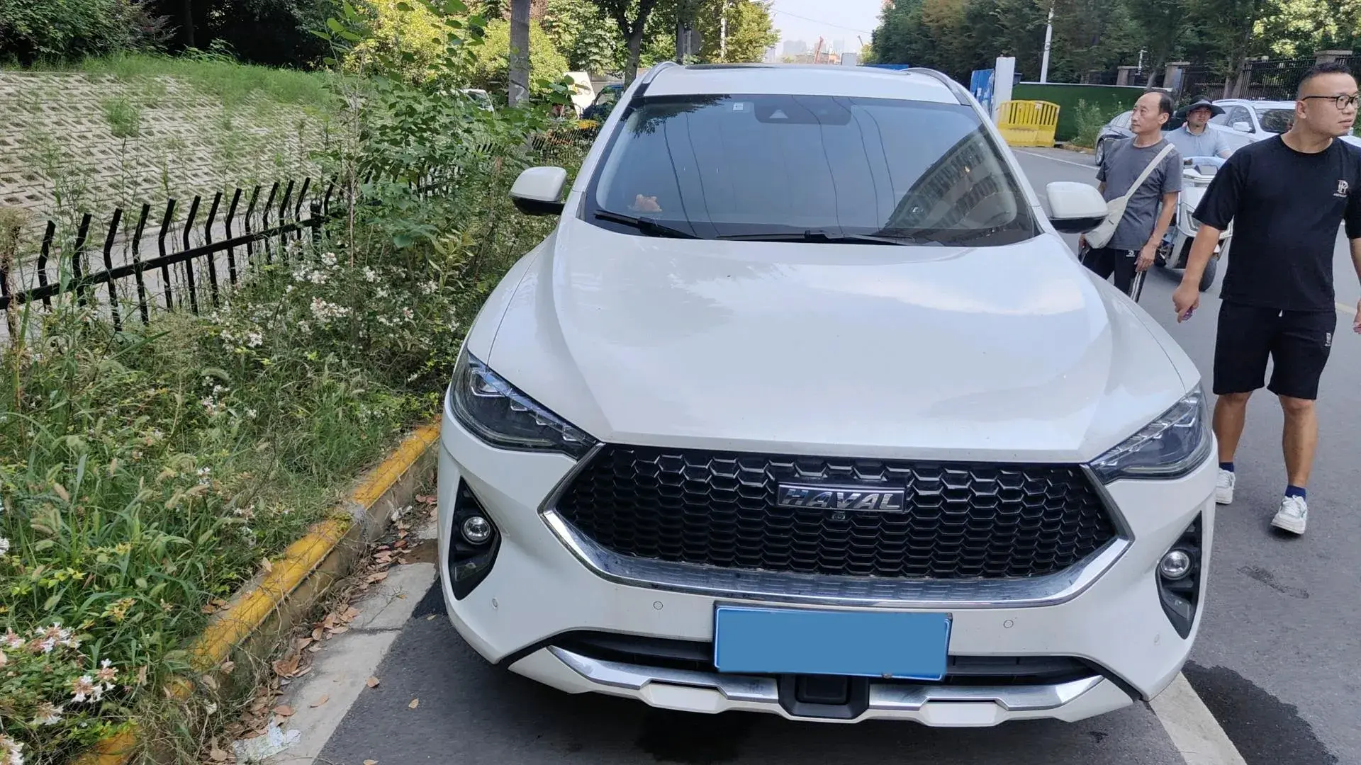 2019 HAVAL F7 thumbnail 2