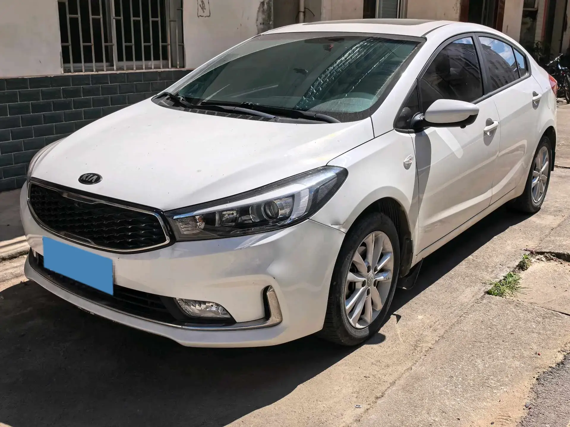 2016 KIA K3 view 1