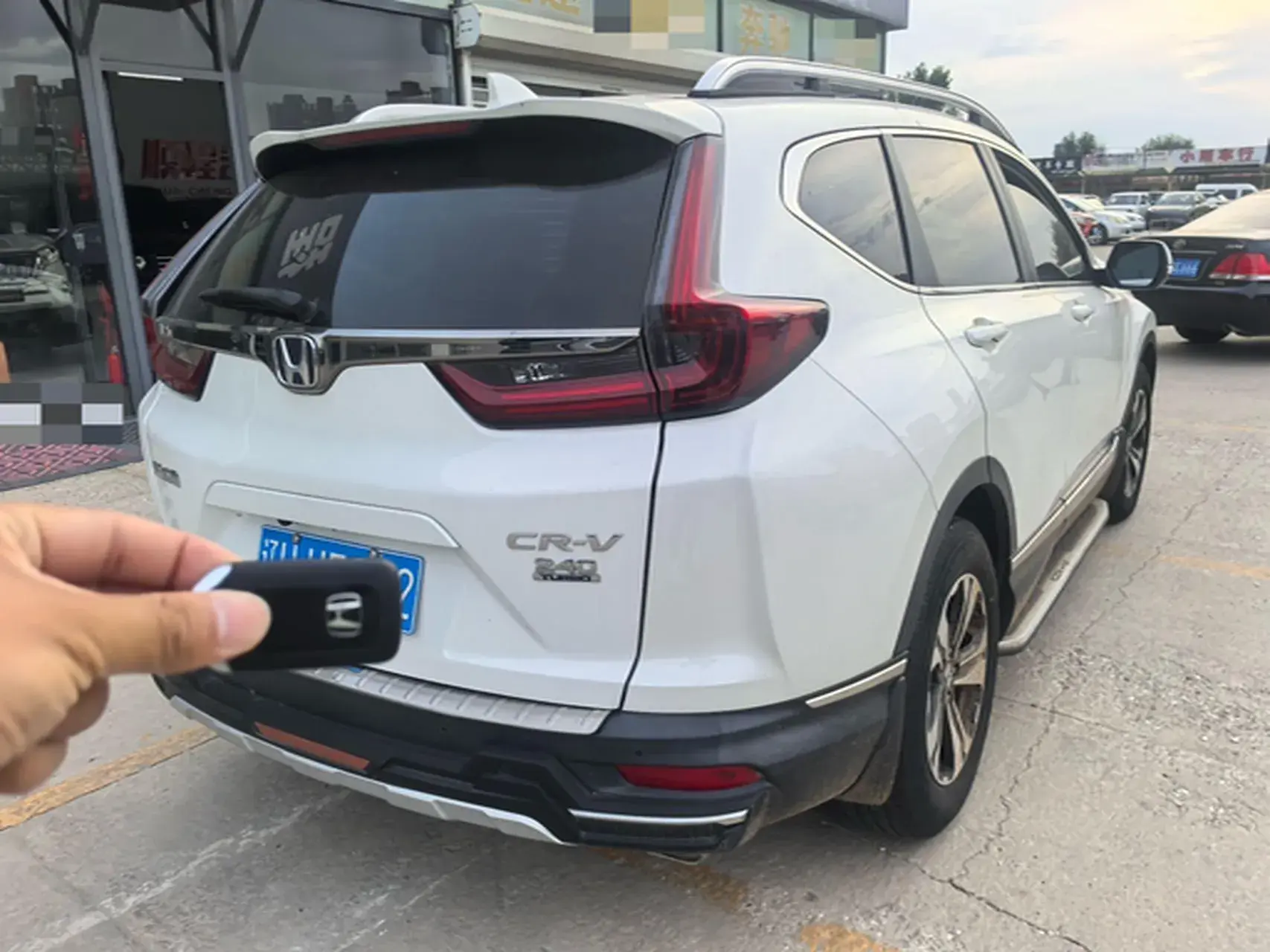 2021 HONDA CR-V thumbnail 2