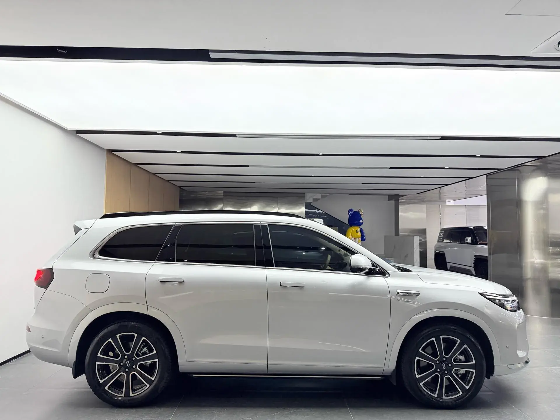 2024 AITO AITO thumbnail 3