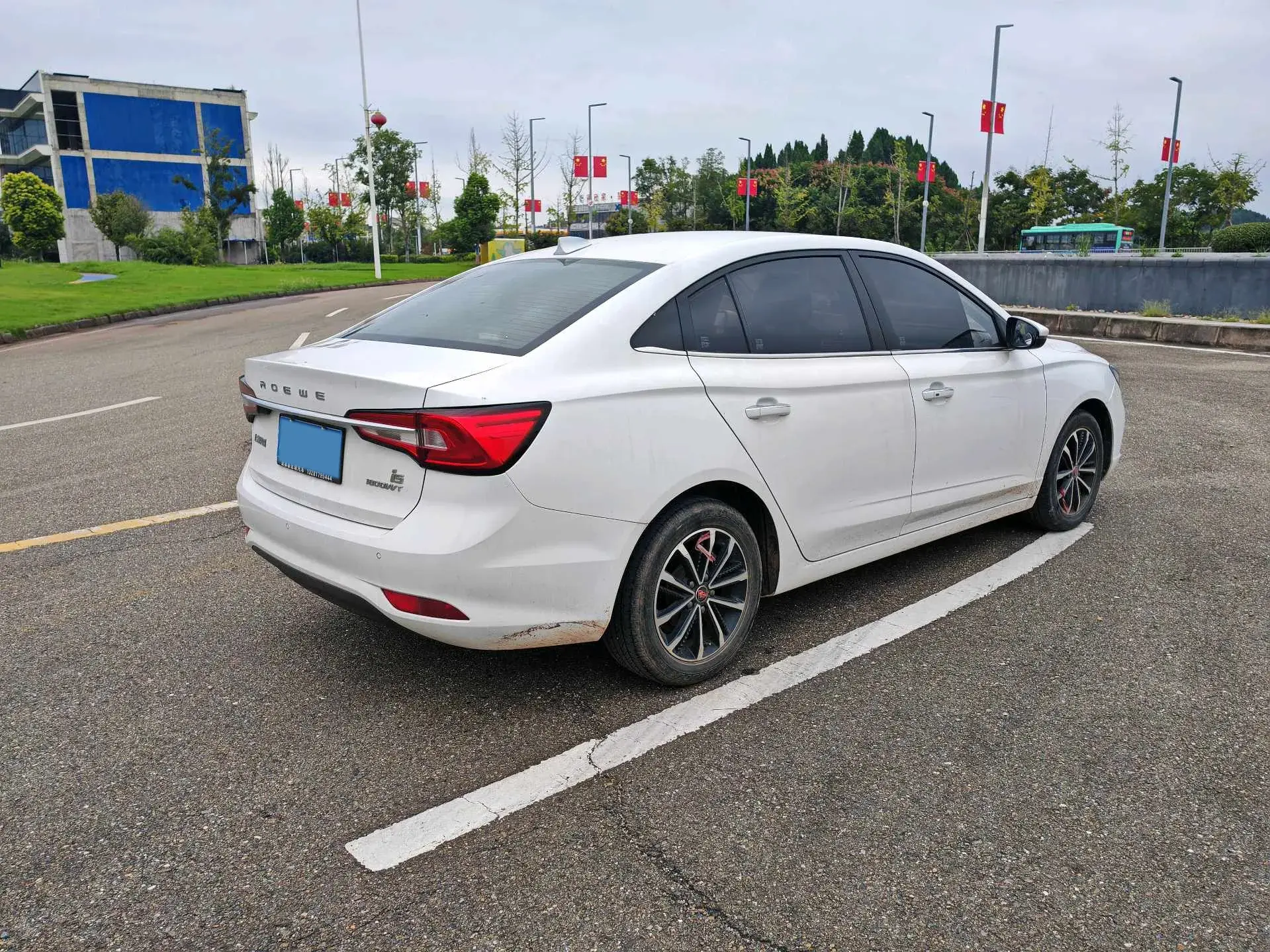 2020 ROEWE I5 thumbnail 4