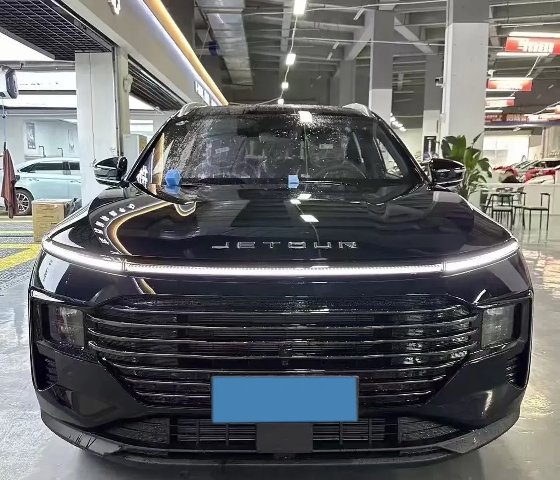 2025 JETOUR X70 thumbnail 2