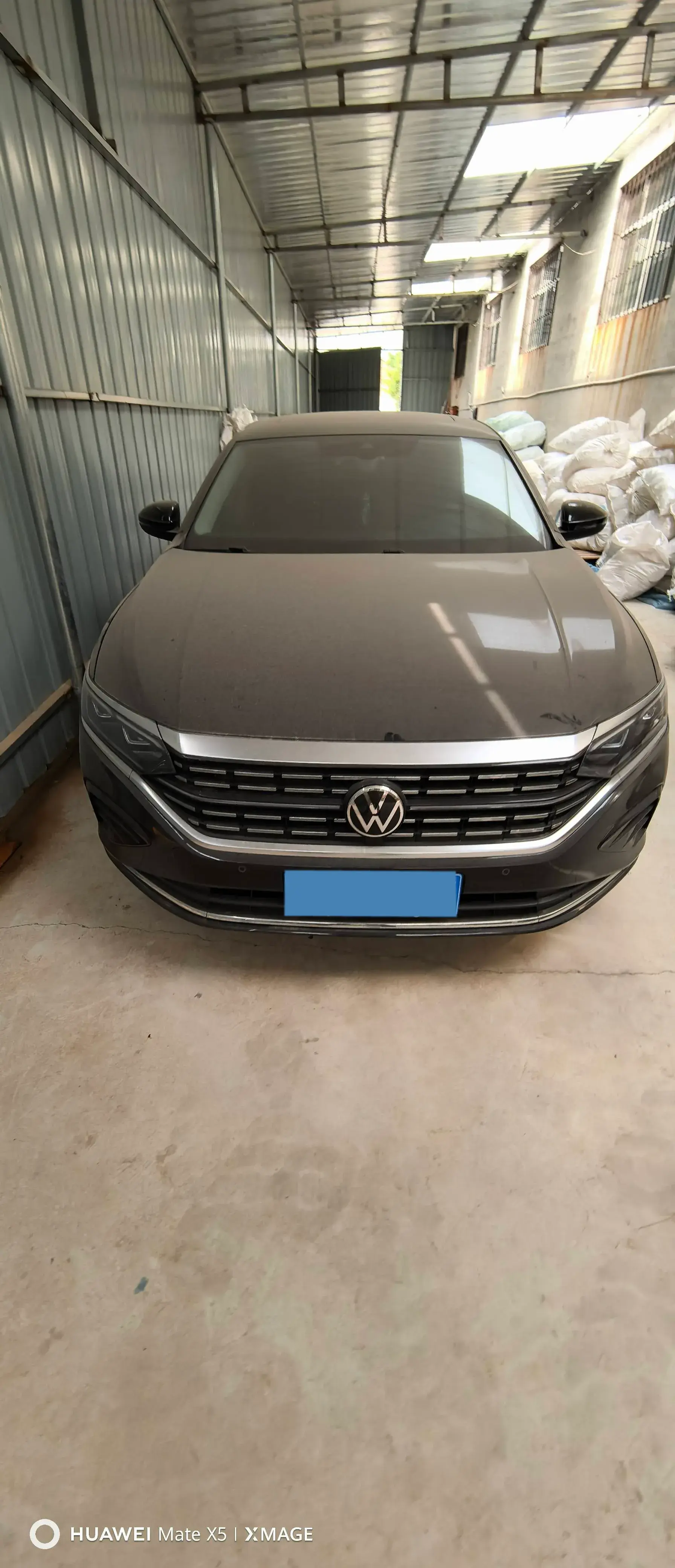 2022 VOLKSWAGEN PASSAT thumbnail 2