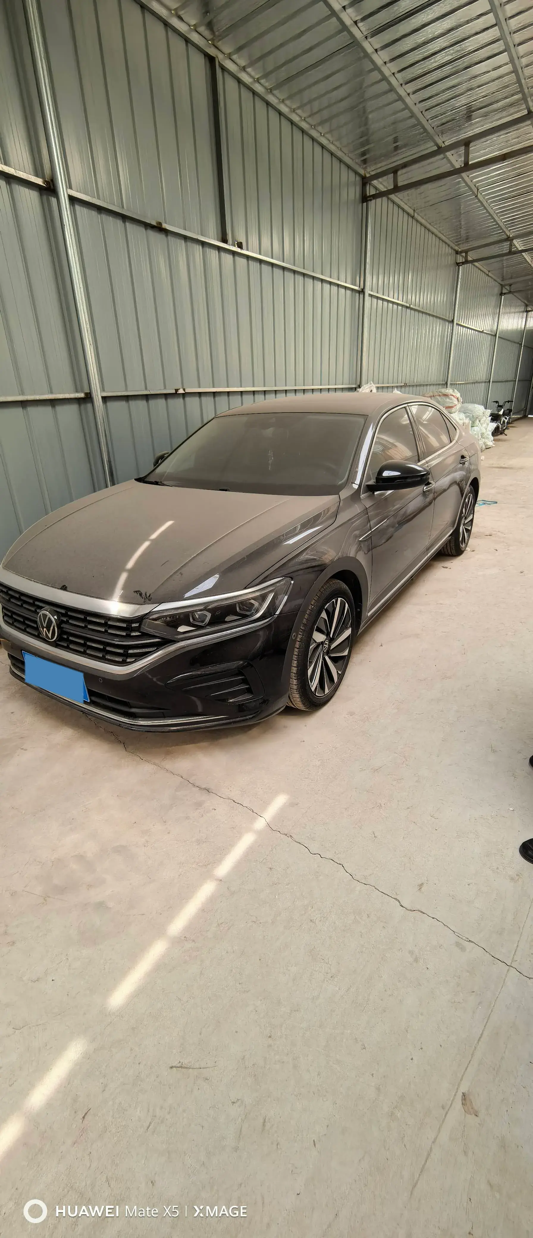 2022 VOLKSWAGEN PASSAT view 1