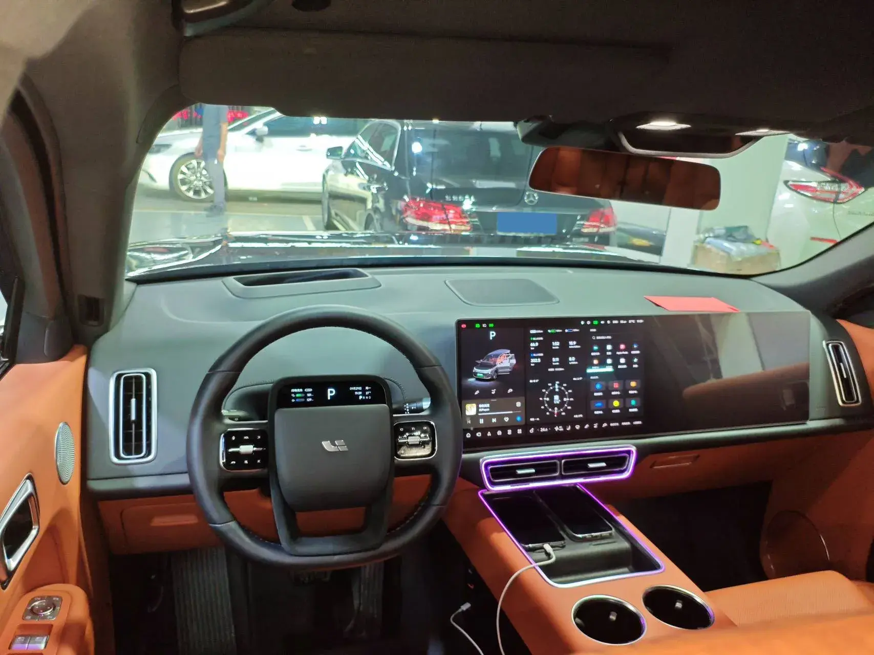 2022 LI L9 thumbnail 2