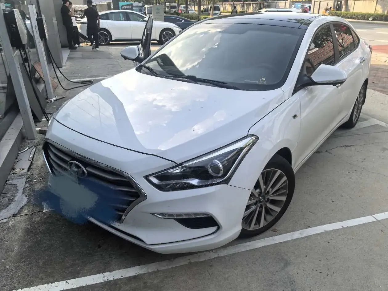 2019 HYUNDAI MISTRA view 1