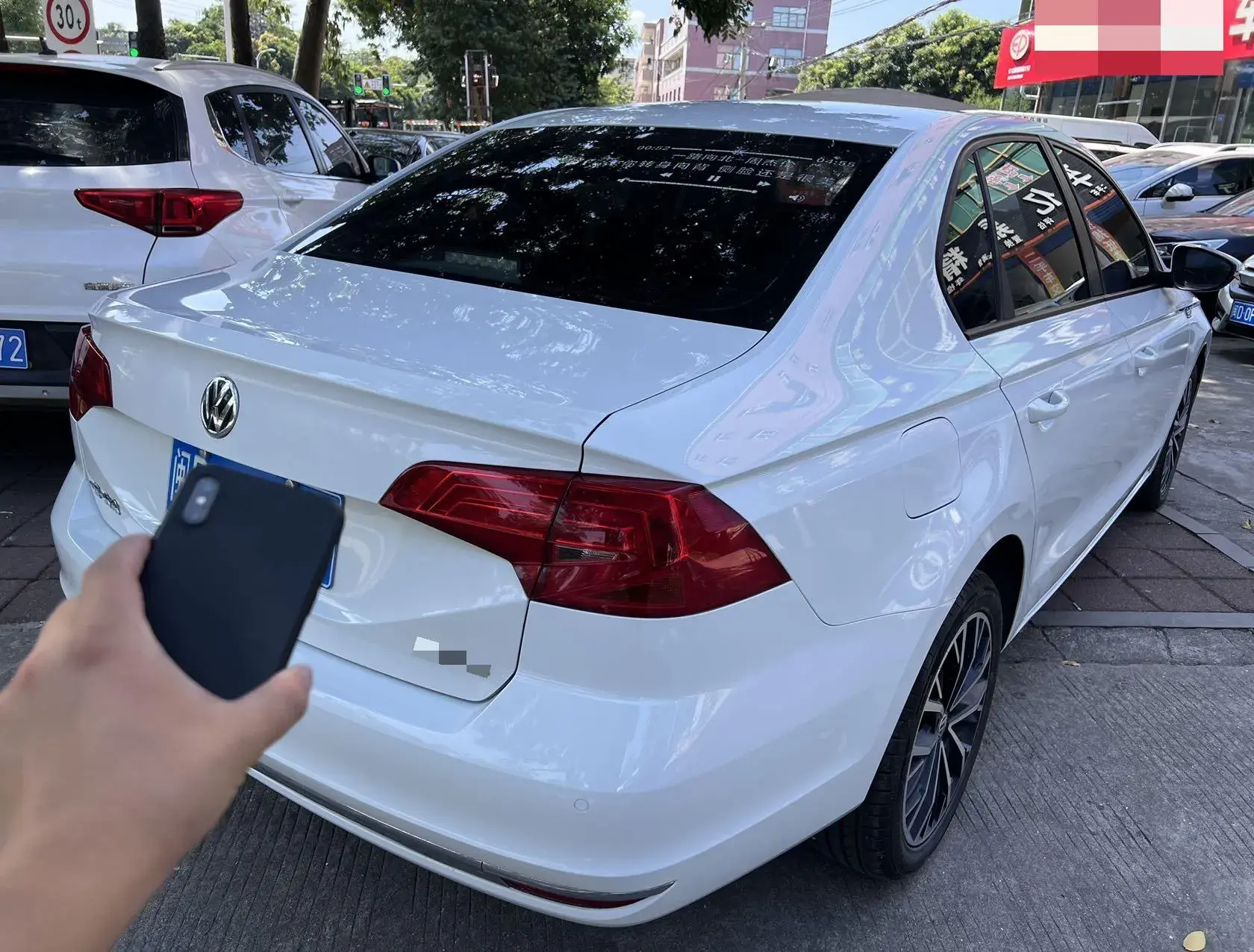 2019 VOLKSWAGEN BORA thumbnail 2