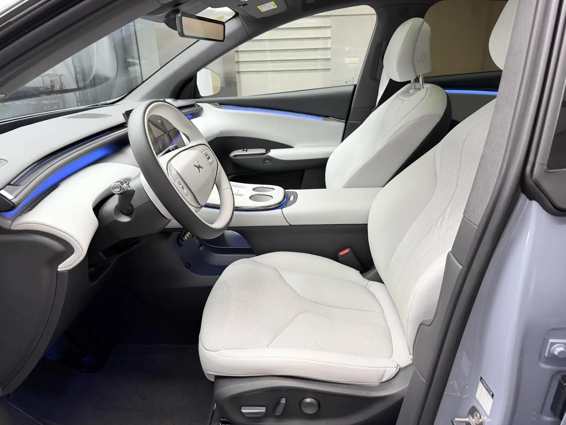 2025 XPENG G7 thumbnail 4