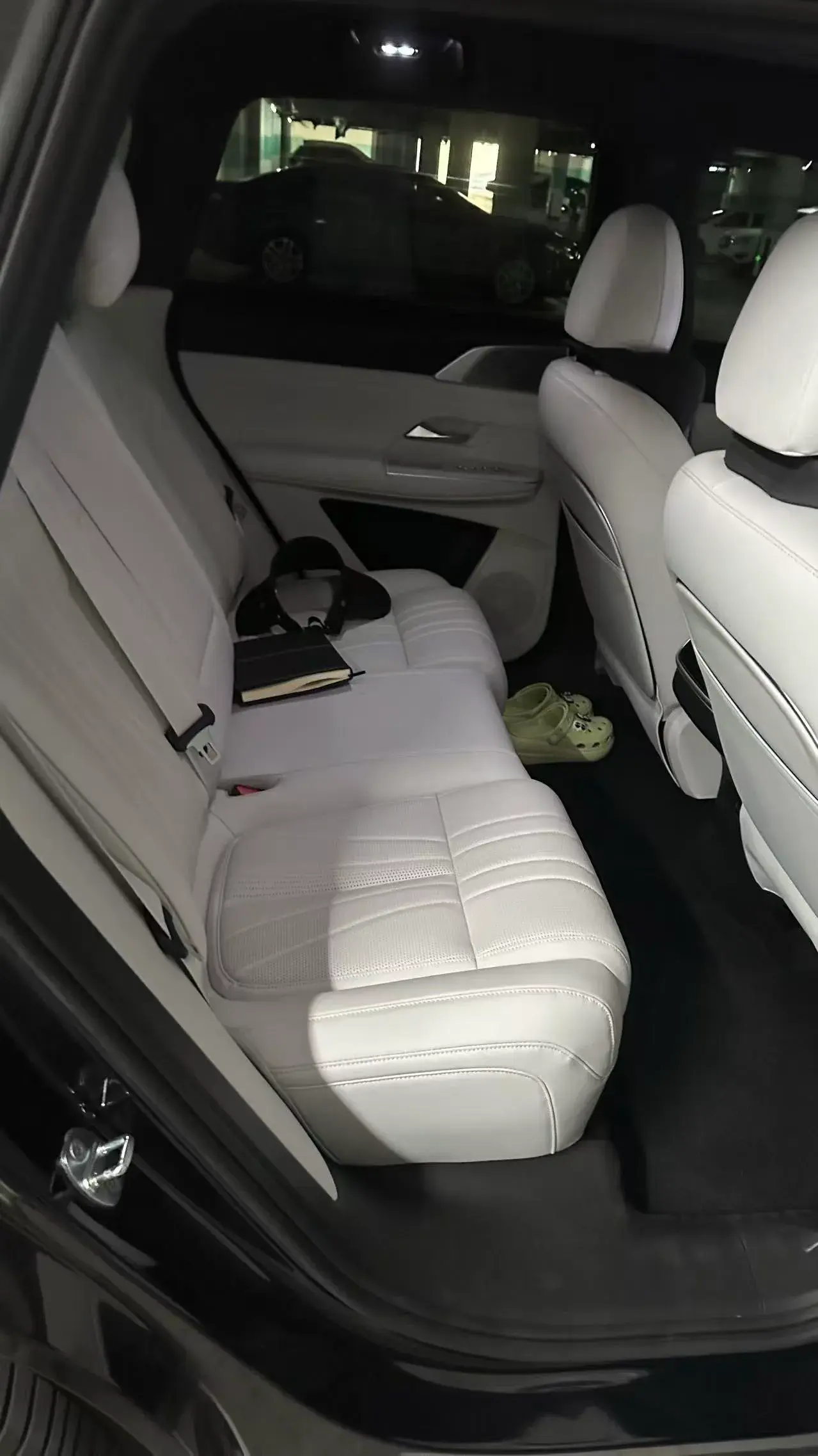 2024 XPENG G9 thumbnail 4