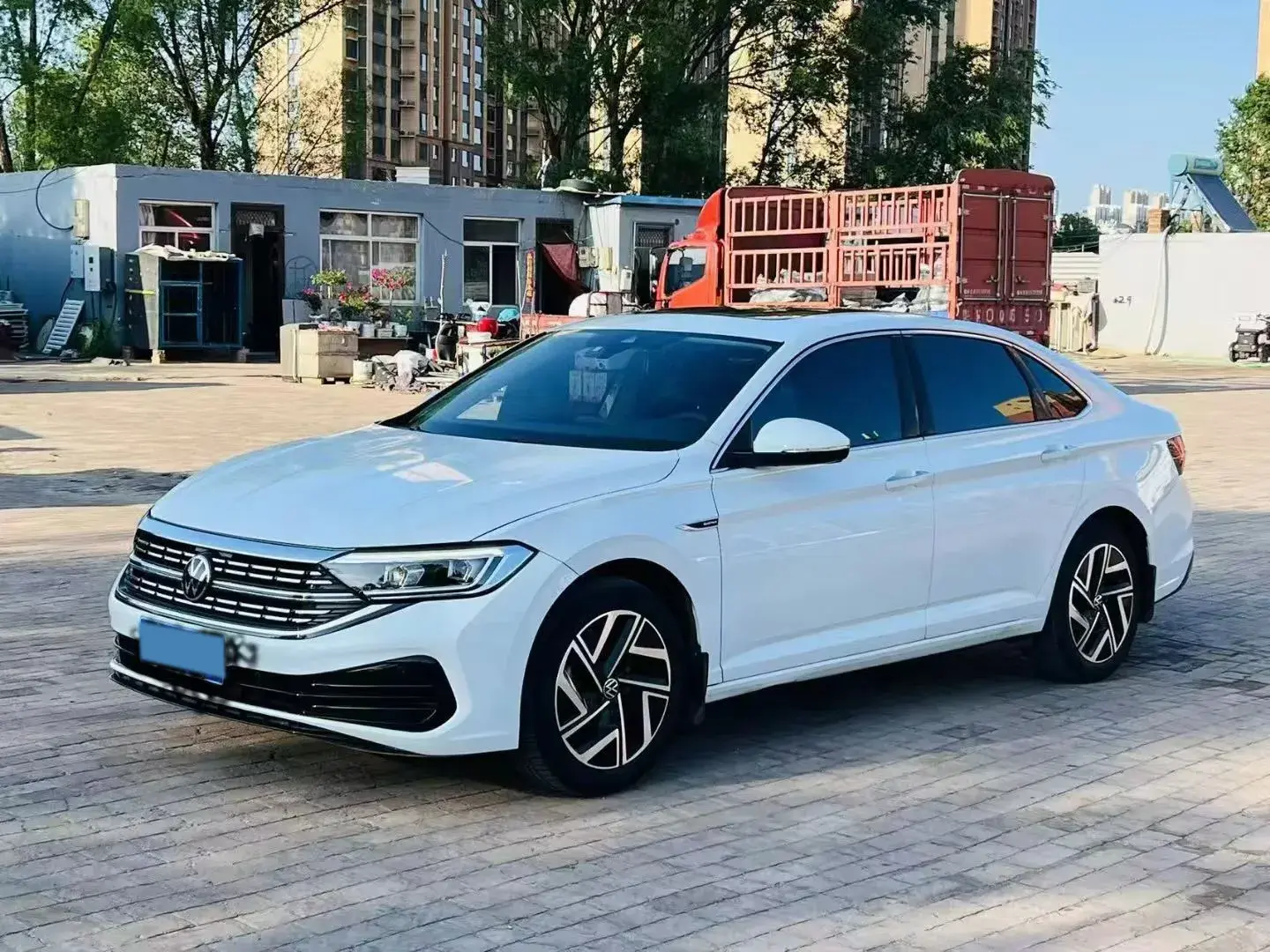 2023 VOLKSWAGEN SAGITAR view 1