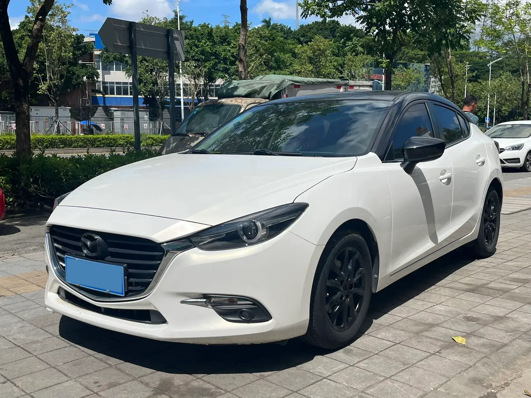 2019 MAZDA 3 view 1