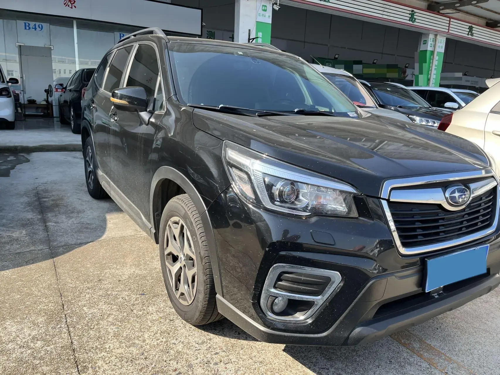 2019 SUBARU FORESTER thumbnail 2