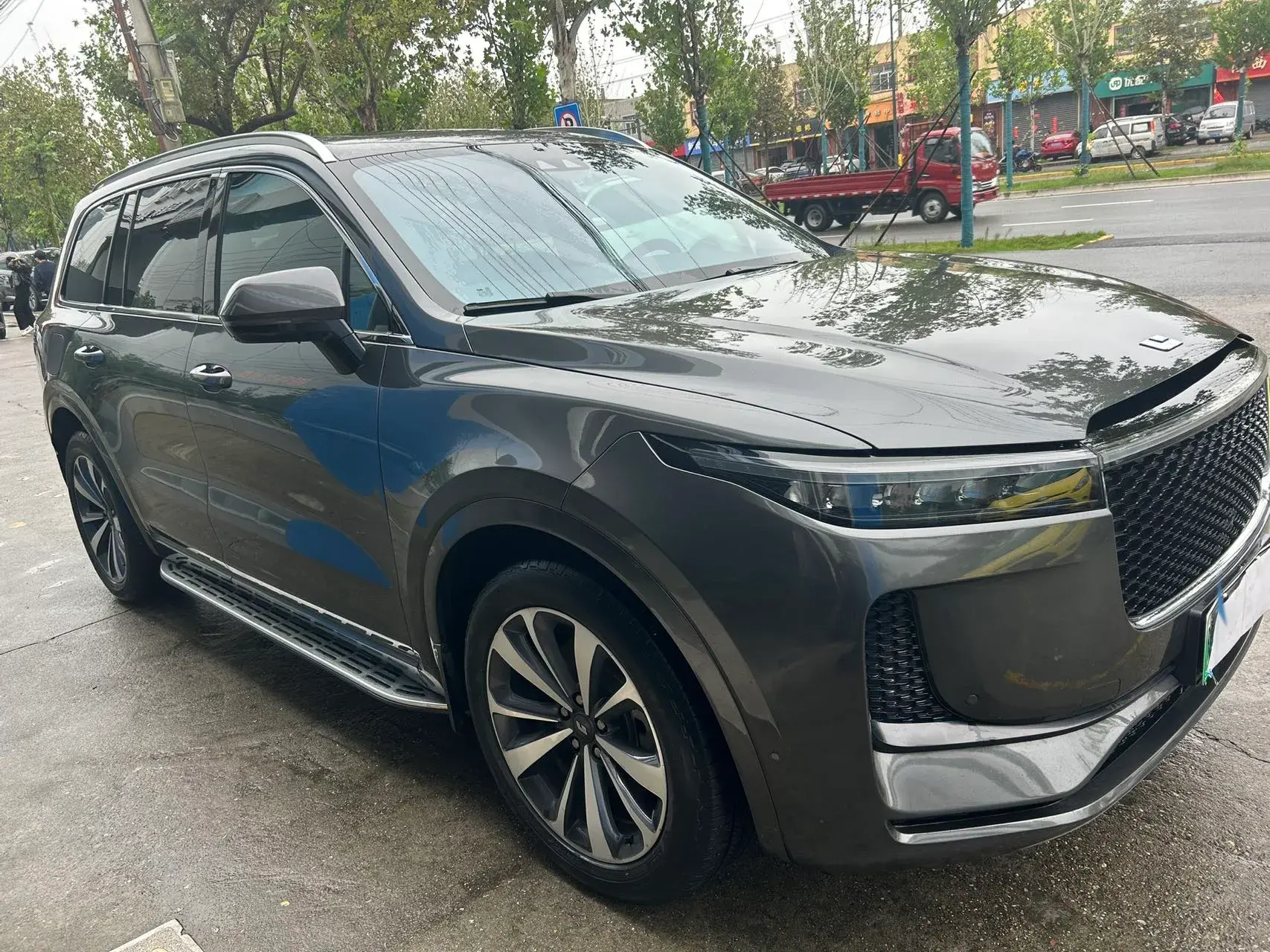 2020 LI ONE thumbnail 3