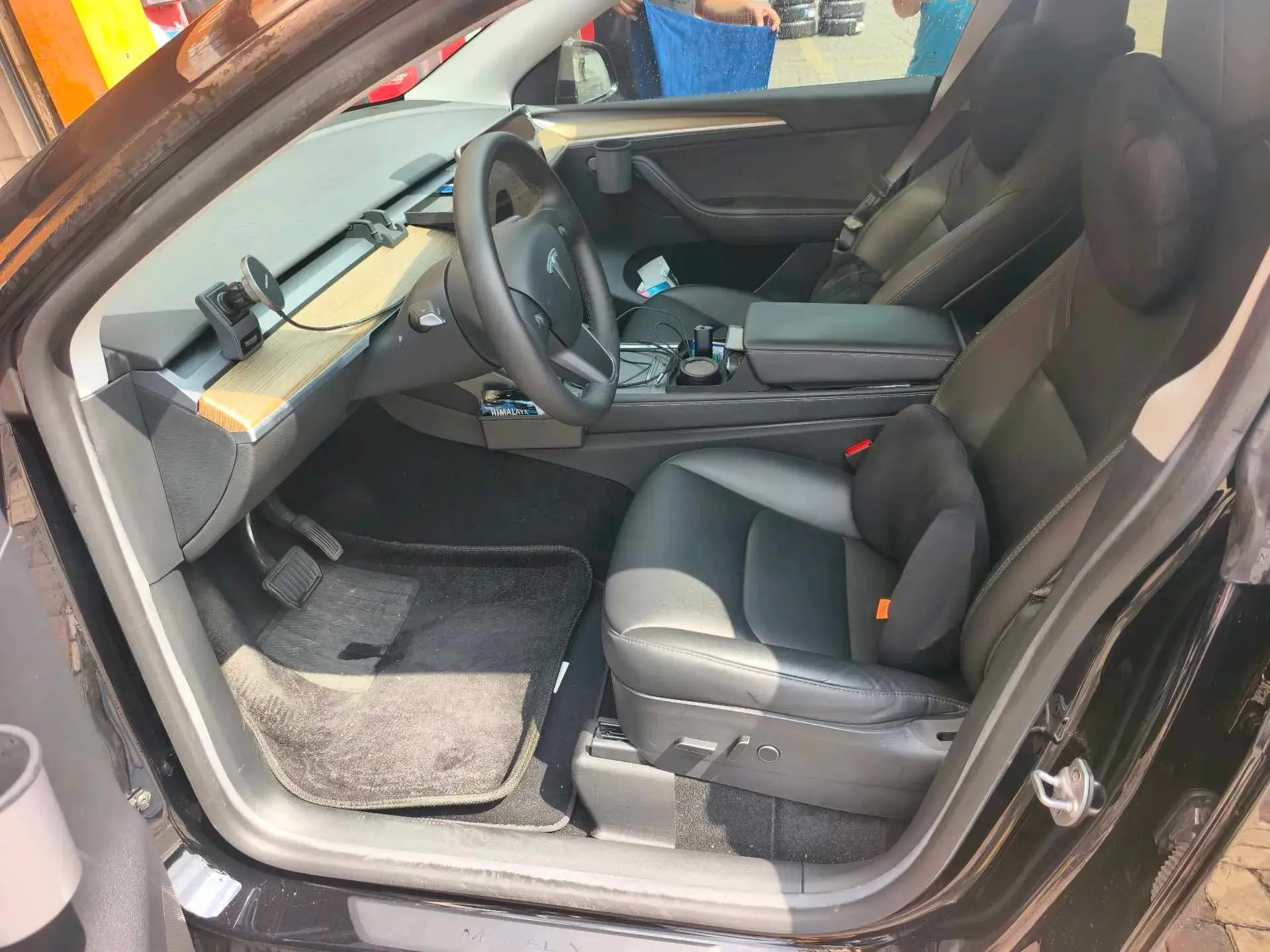 2022 TESLA MODEL thumbnail 4