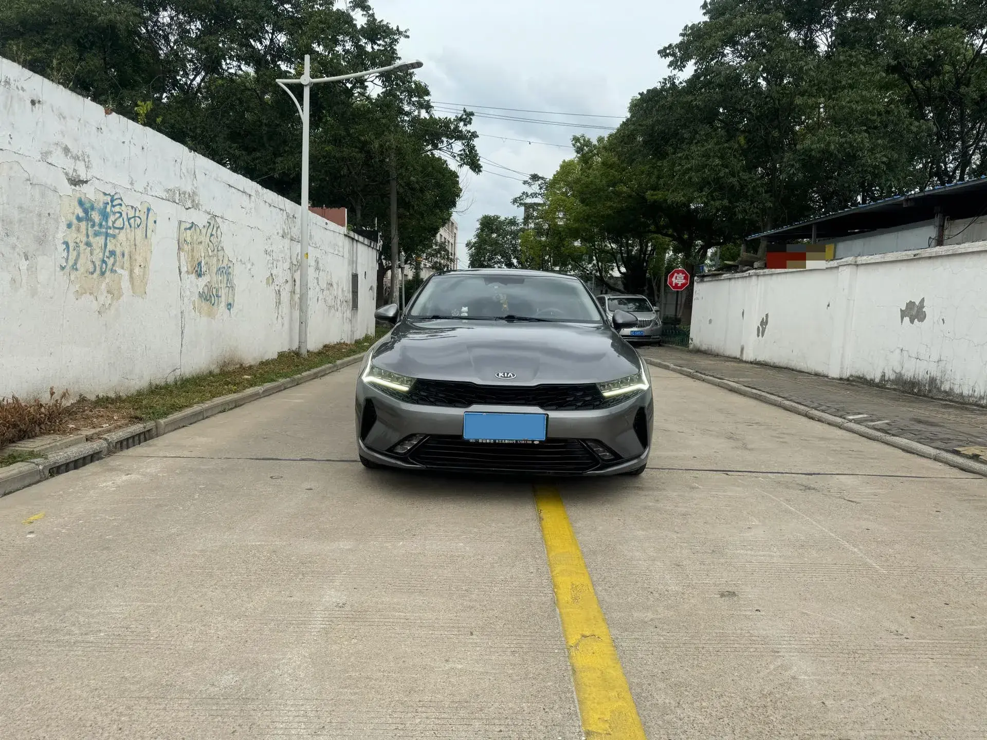 2020 KIA K5 thumbnail 2