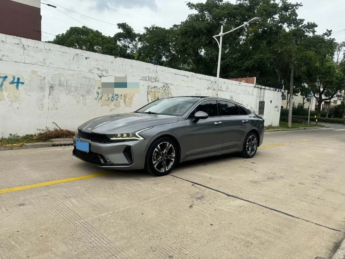 2020 Kia K5 1.5T 170HP L4 7DCT
