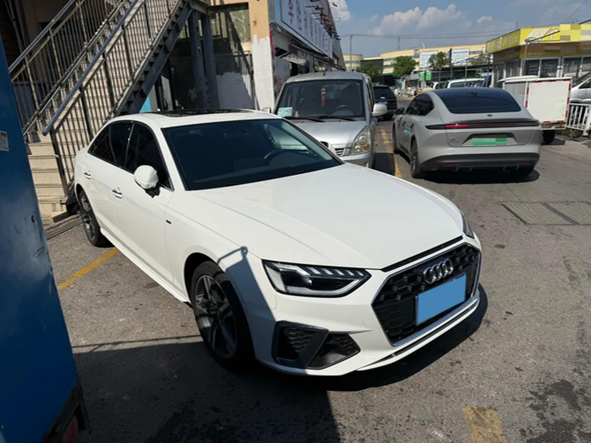 2020 AUDI A4L thumbnail 2