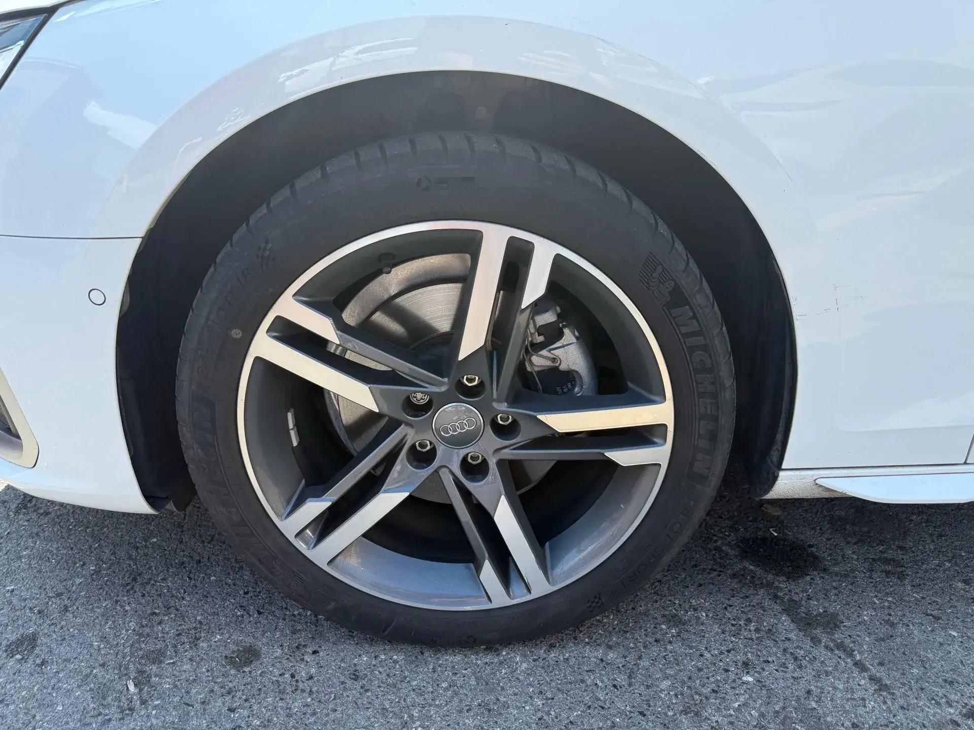 2020 AUDI A4L thumbnail 3