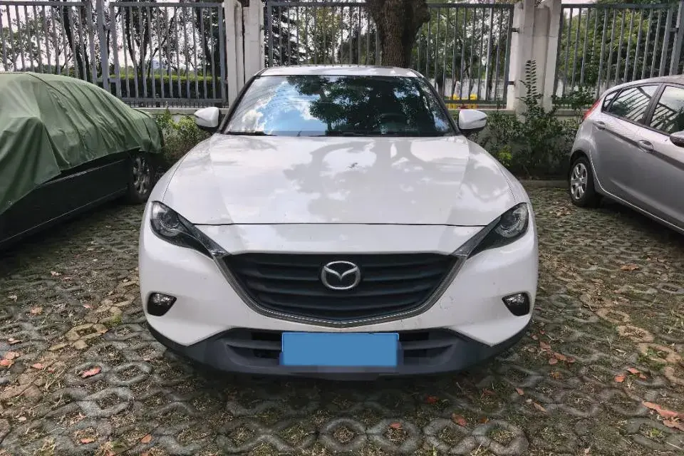 2018 MAZDA CX-4 thumbnail 2