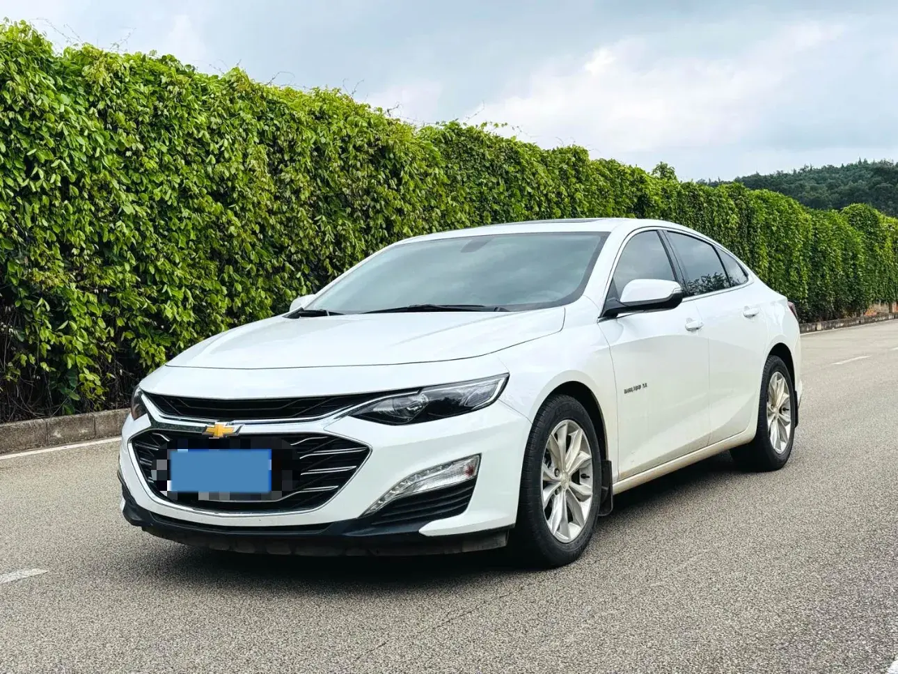 2021 CHEVROLET MALIBU view 1