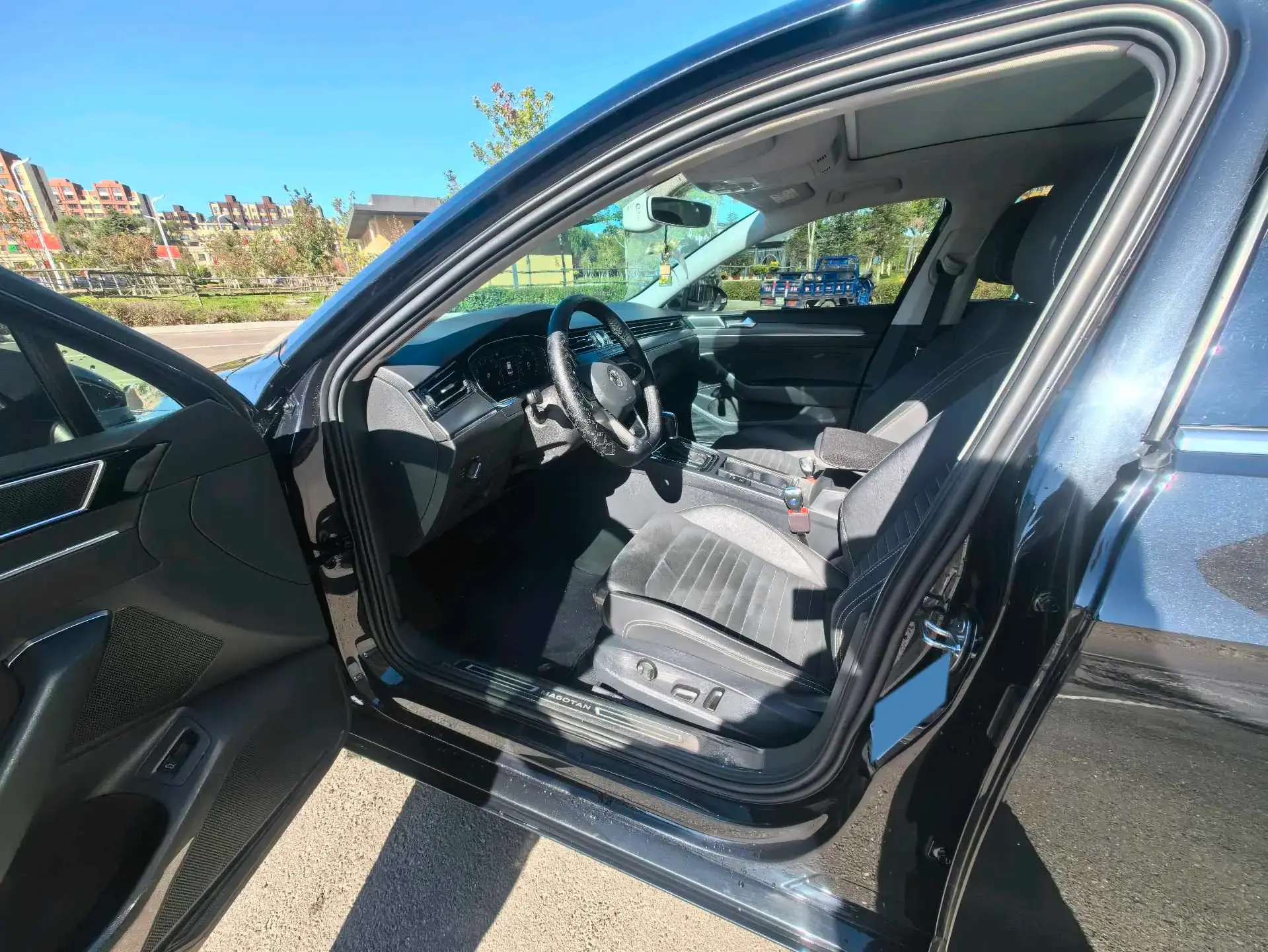 2020 VOLKSWAGEN MAGOTAN thumbnail 3