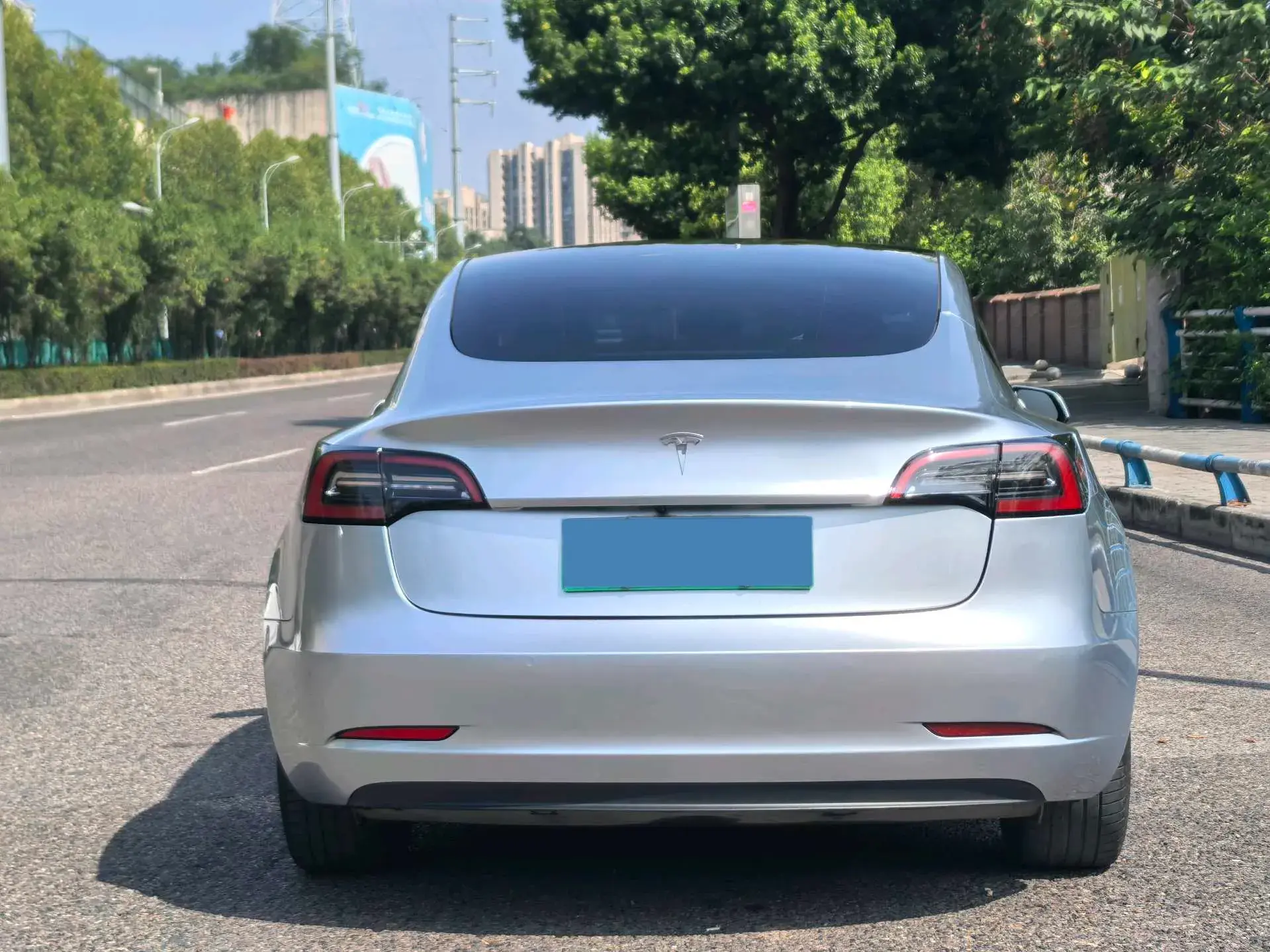 2021 TESLA MODEL thumbnail 4