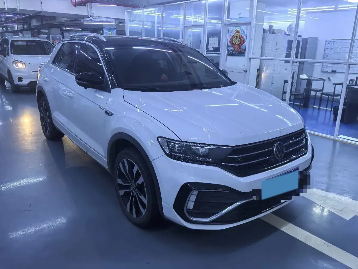 2021 VOLKSWAGEN T-ROC thumbnail 2