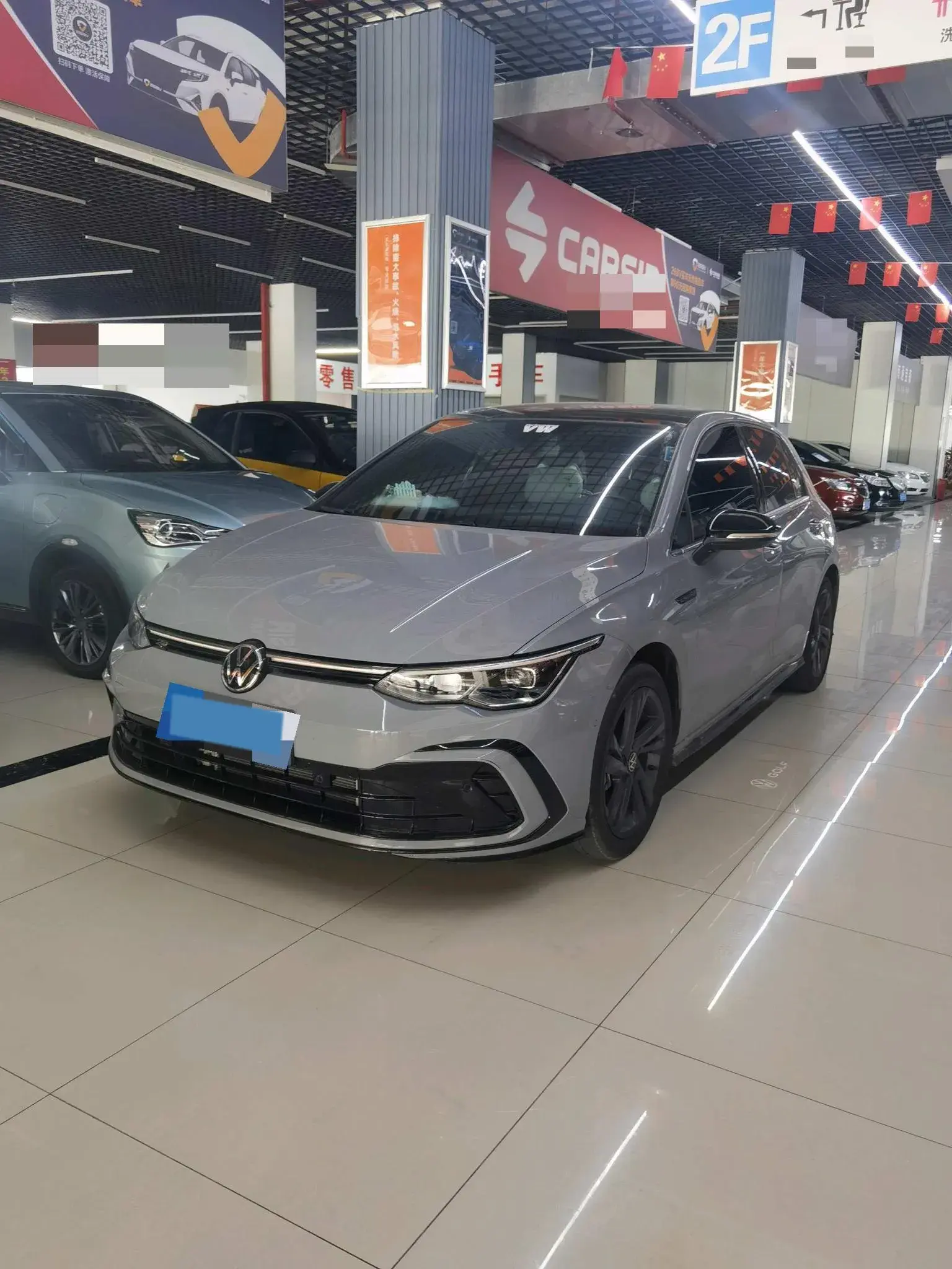 2023 VOLKSWAGEN GOLF view 1