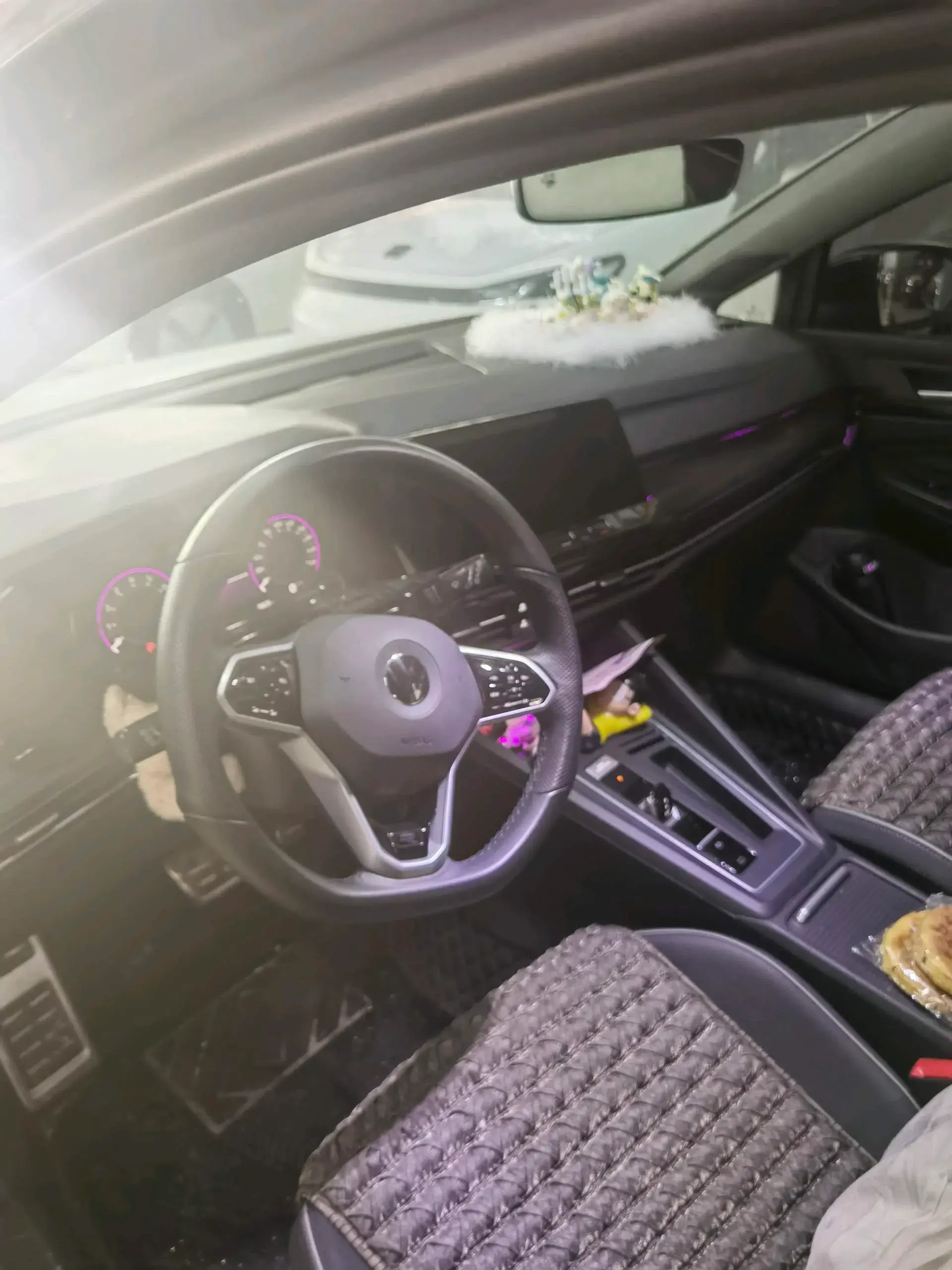 2023 VOLKSWAGEN GOLF thumbnail 3