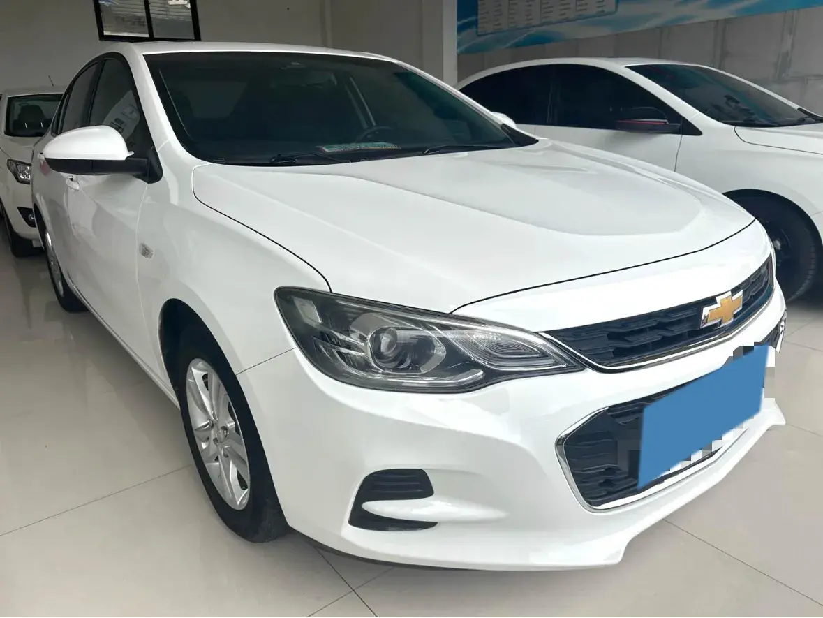 2019 CHEVROLET CAVALIER thumbnail 2