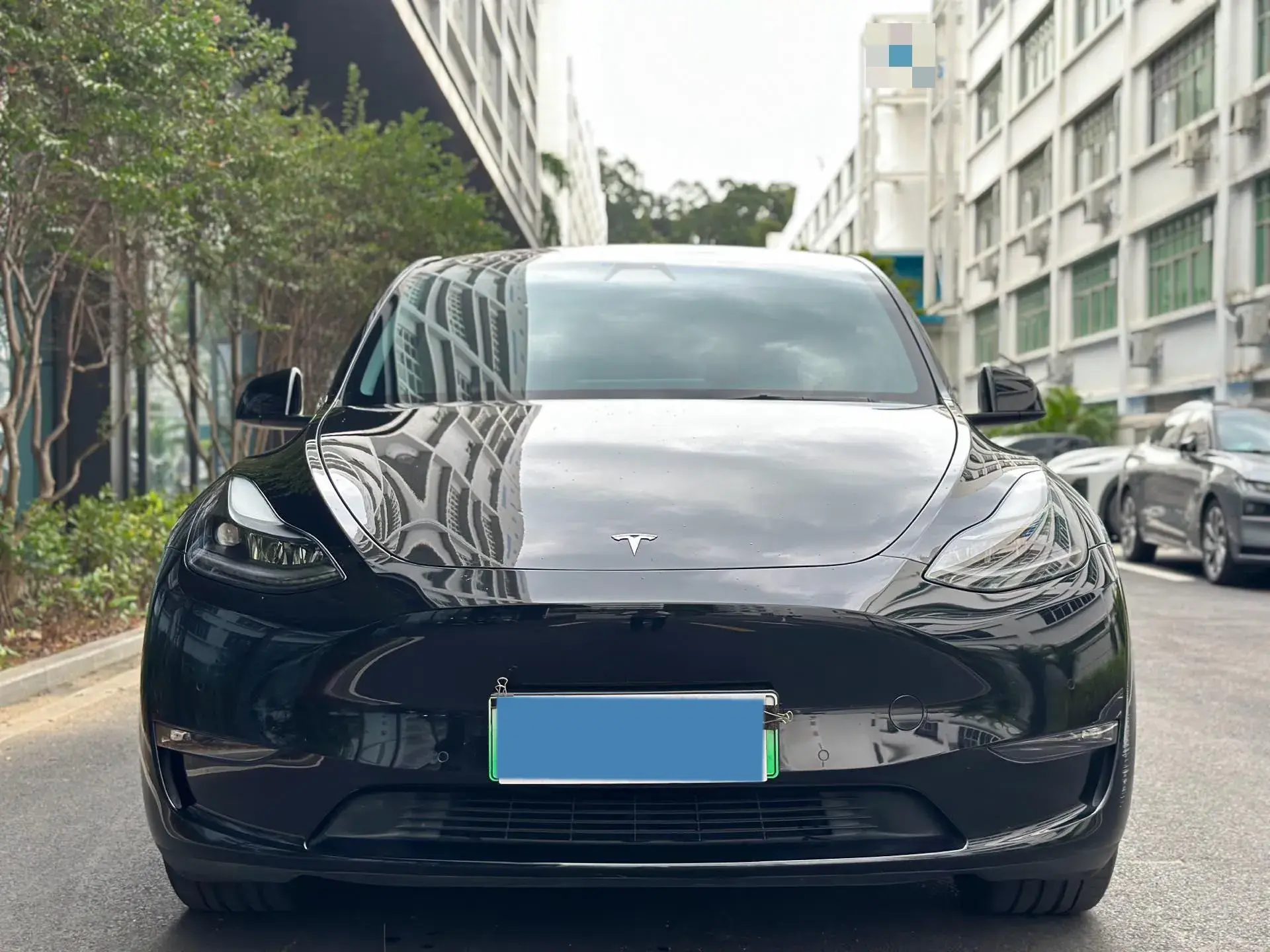 2022 TESLA MODEL thumbnail 2