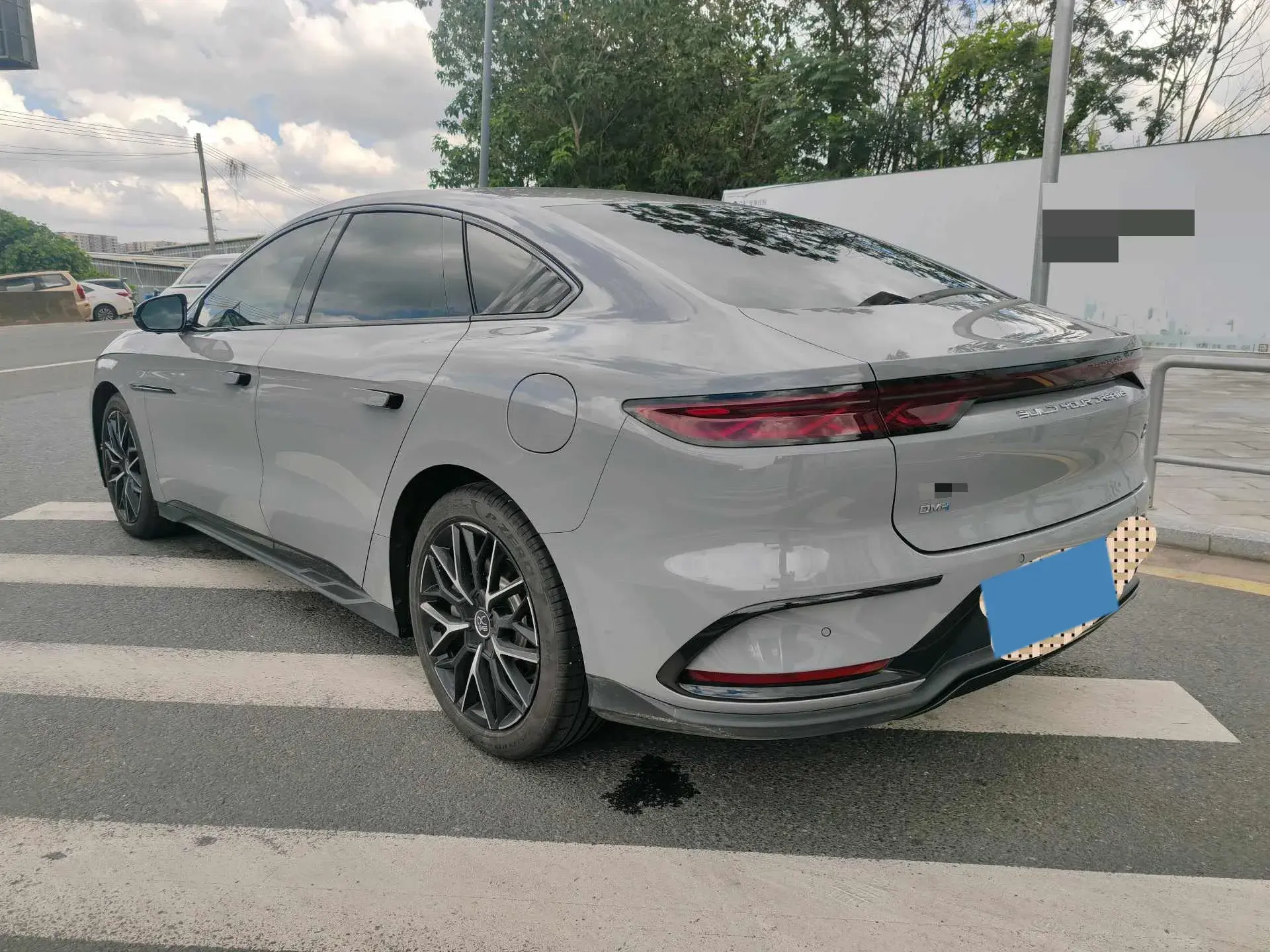 2025 BYD HAN thumbnail 4