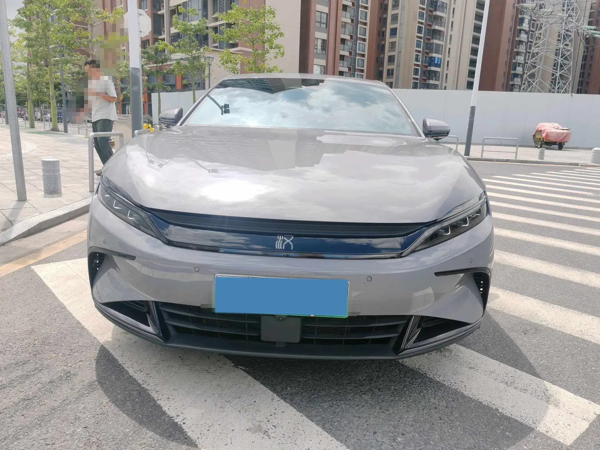 2025 BYD HAN thumbnail 2