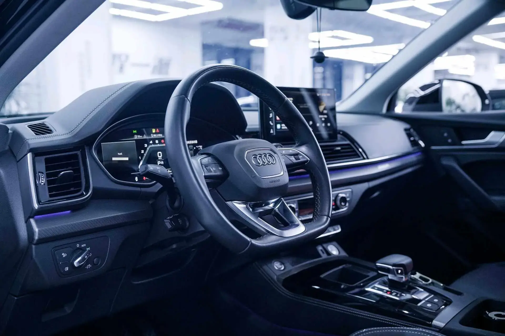 2022 AUDI Q5L thumbnail 4