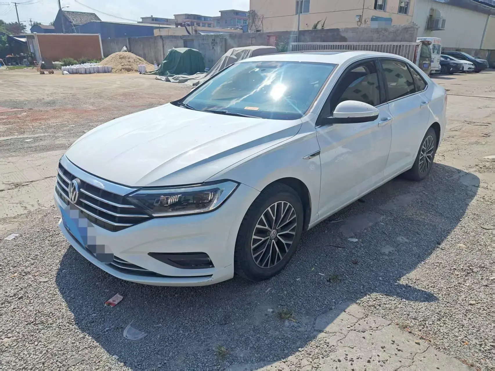 2019 VOLKSWAGEN SAGITAR view 1