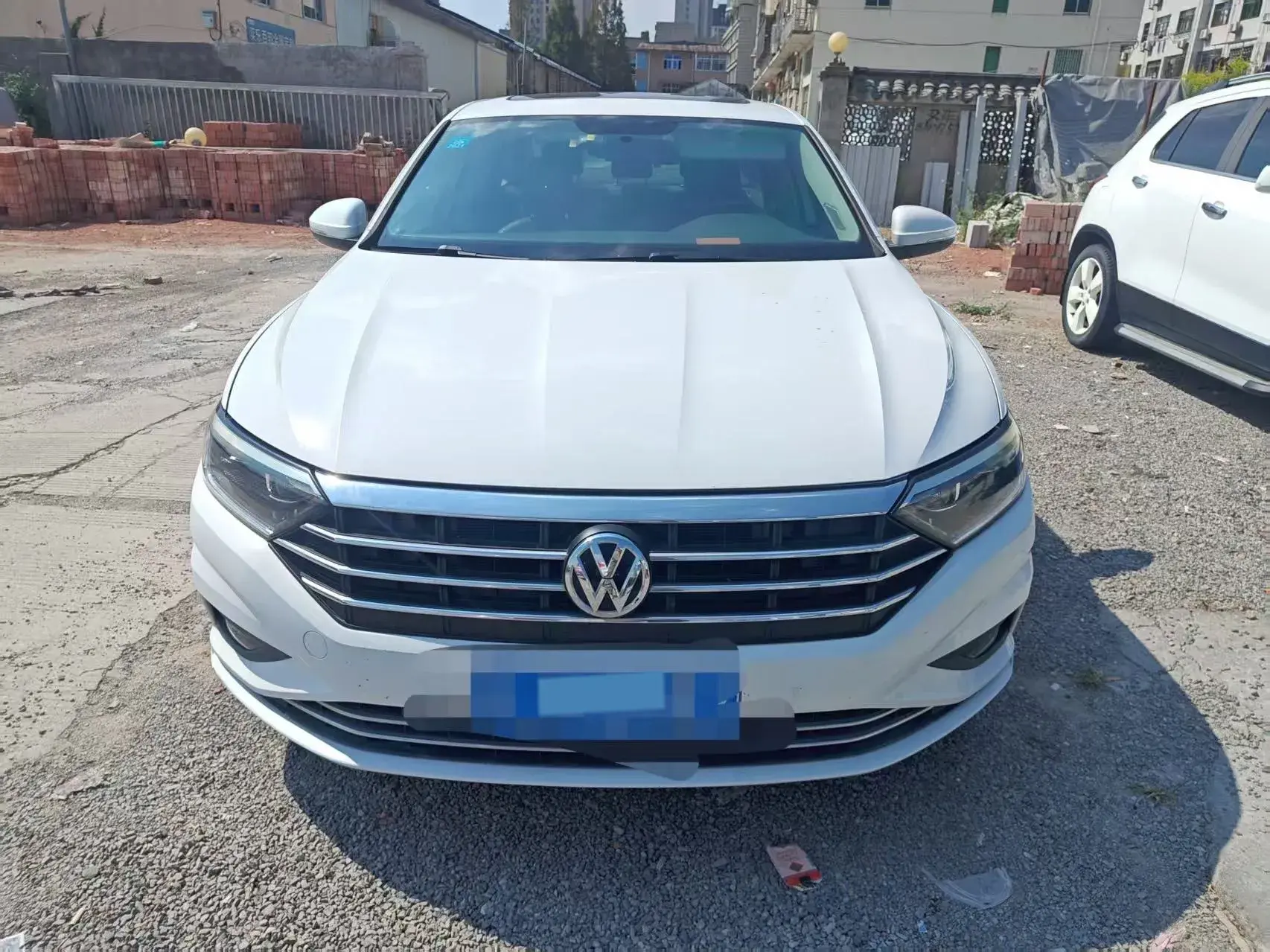 2019 VOLKSWAGEN SAGITAR thumbnail 2