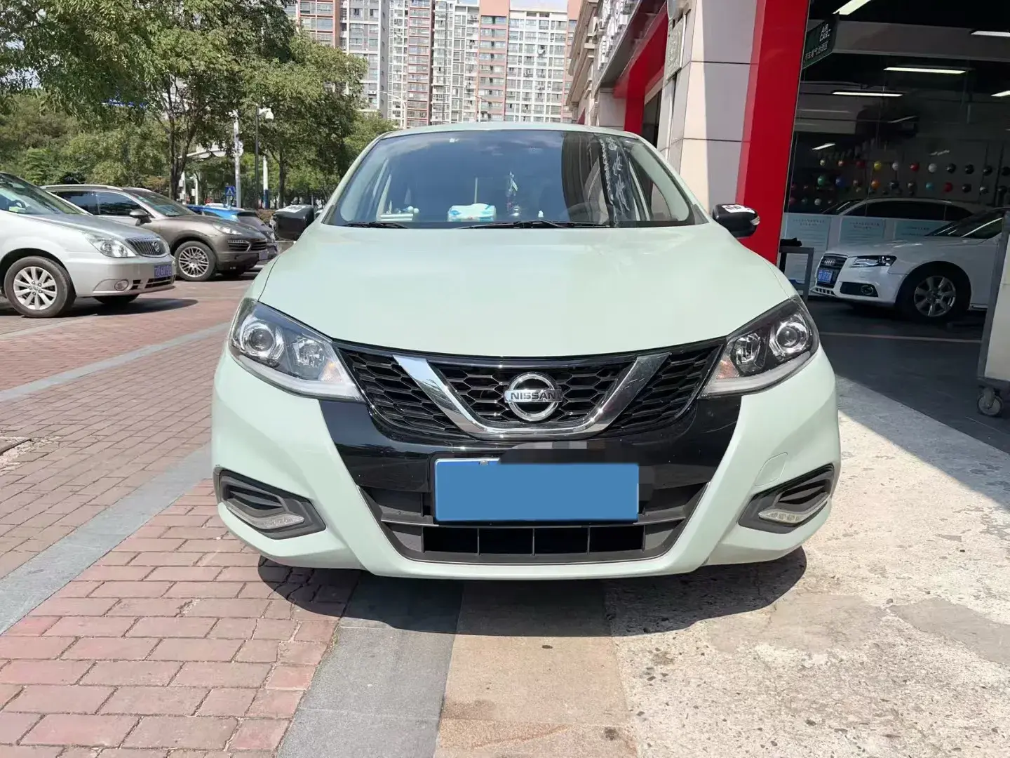 2024 NISSAN TIIDA thumbnail 2