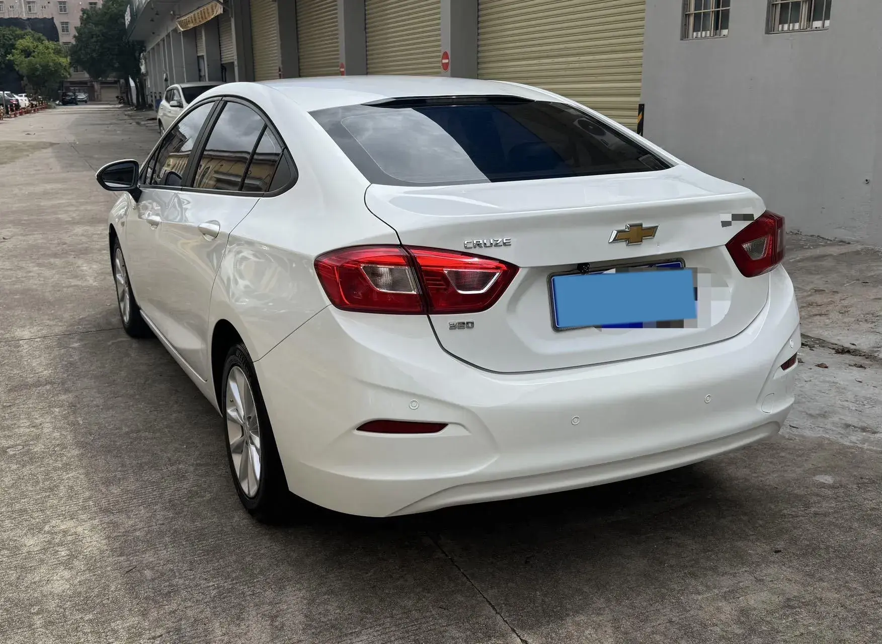 2018 CHEVROLET CRUZE thumbnail 4