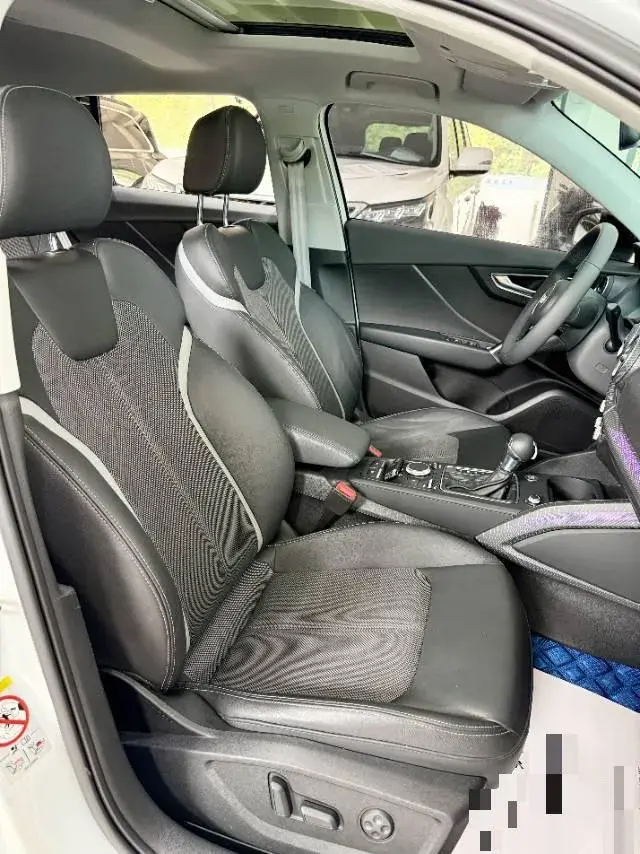 2021 AUDI Q2L thumbnail 4