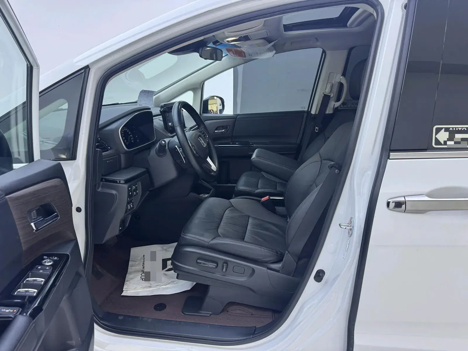 2024 HONDA ODYSSEY thumbnail 4